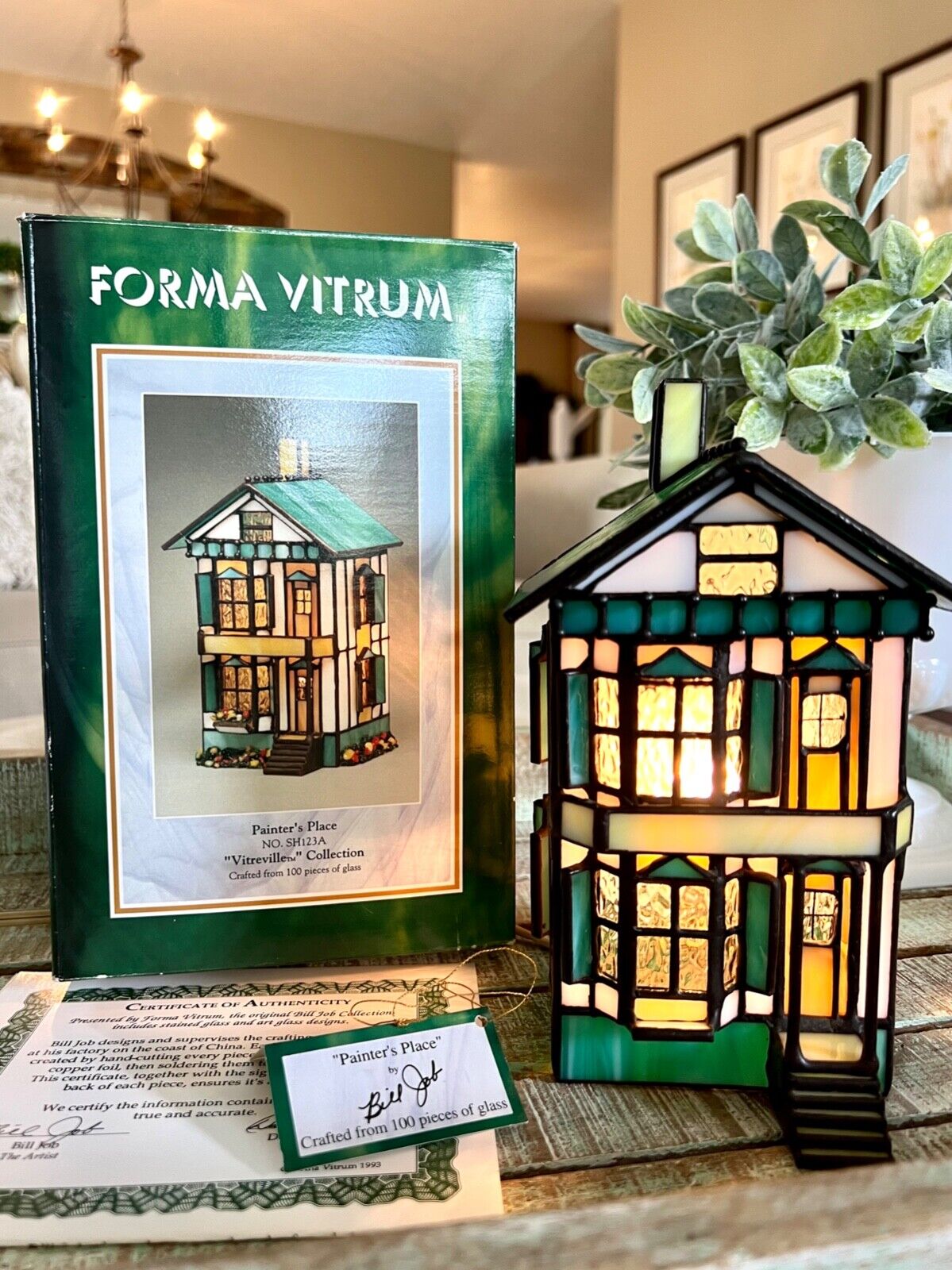 Forma Vitrum Vitreville Collection - Painter\'s Palace - Stained Glass House