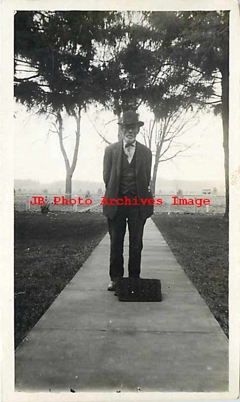 Unknown Location, RPPC, Well Dressed Man with Hat on Thanksgiving Day 1915