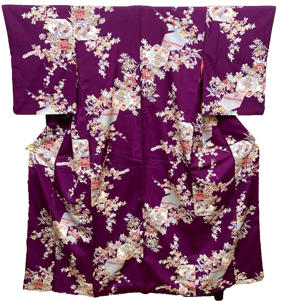 Japanese Kimono Silk Vintage Komon kimono Traditional Purple pretty flower (a1)