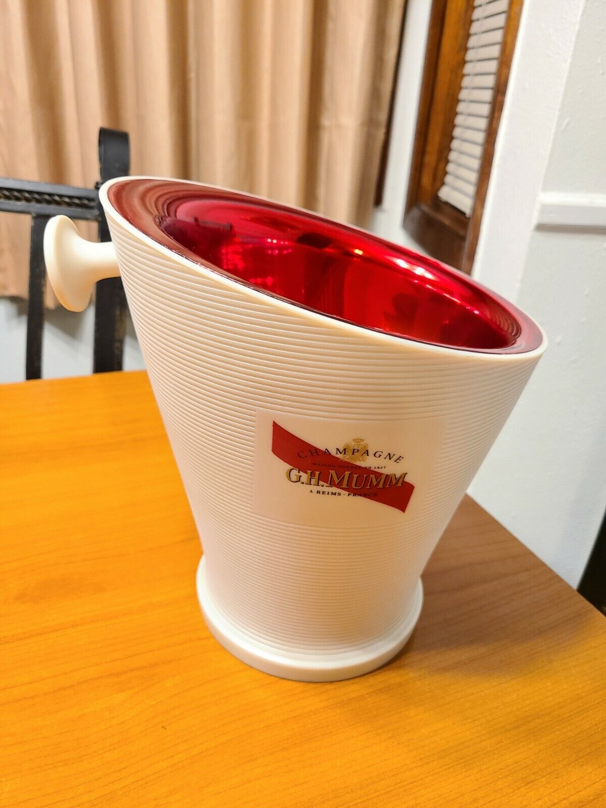 VTG G. H. MUMM Insulated Ribbed Vinyl Champagne Ice Bucket - Red Chromatic Liner