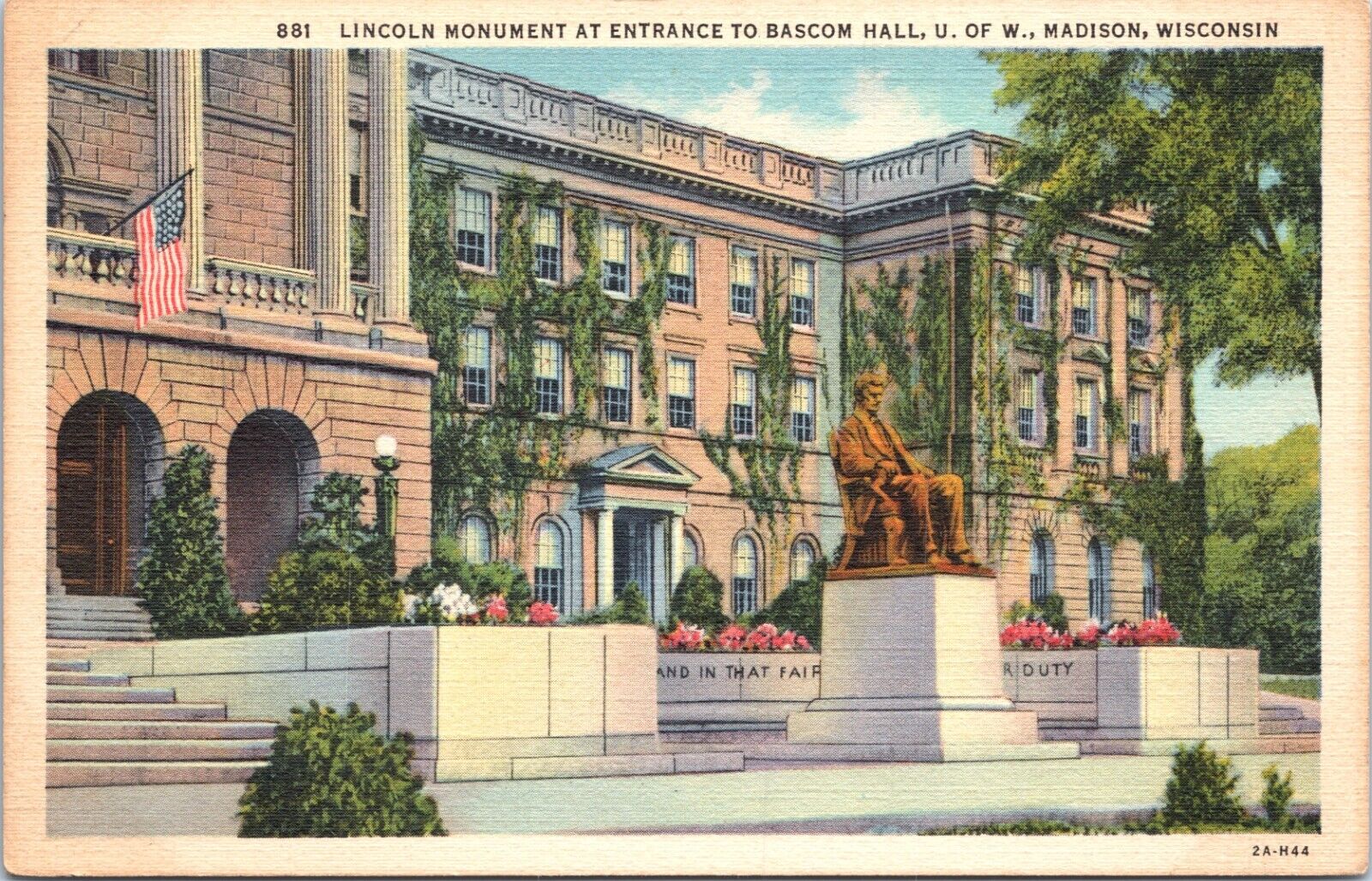 Postcard Univ of Wisconsin - Lincoln Monument Entrance of Bascom Hall - Madison