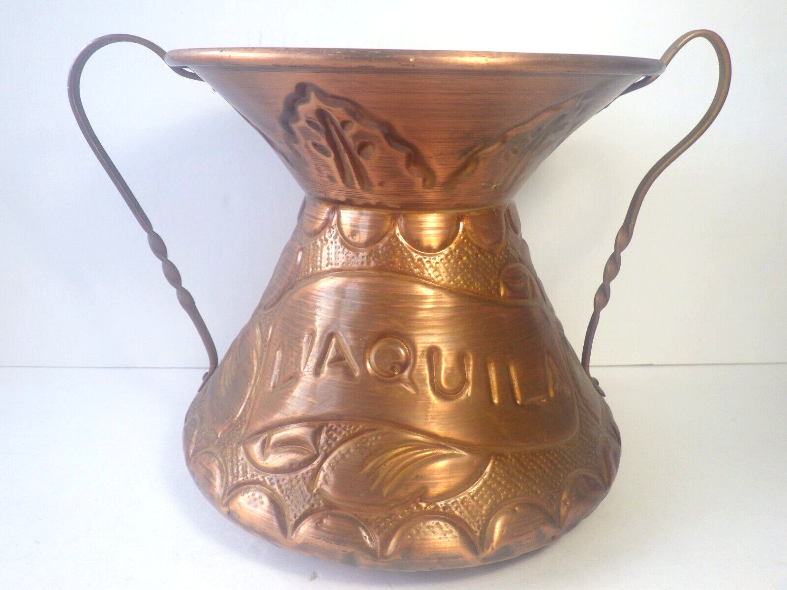 Vintage Copper Pot Twisted Double Handled L\'Aquila Italy 7\