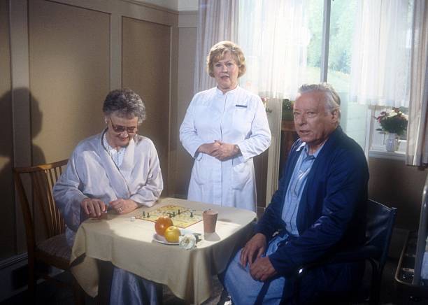 Edda Seipel, Eva-Maria Bauer, Hans Caninenberg, ZDF series B - 1985 Old Photo