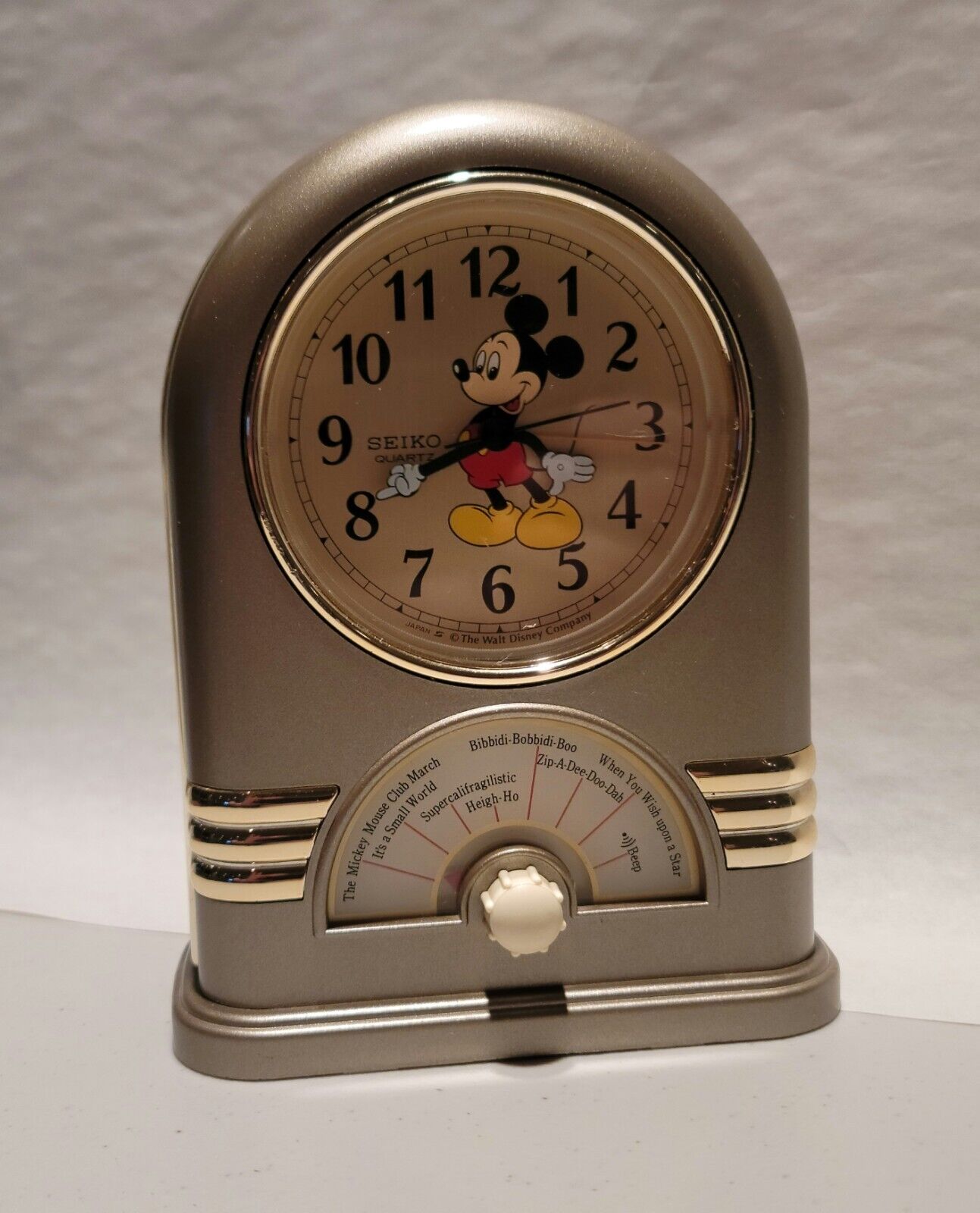 Disney Seiko Quartz Mickey Mouse Musical Alarm Clock Sing Along Jukebox Vintage