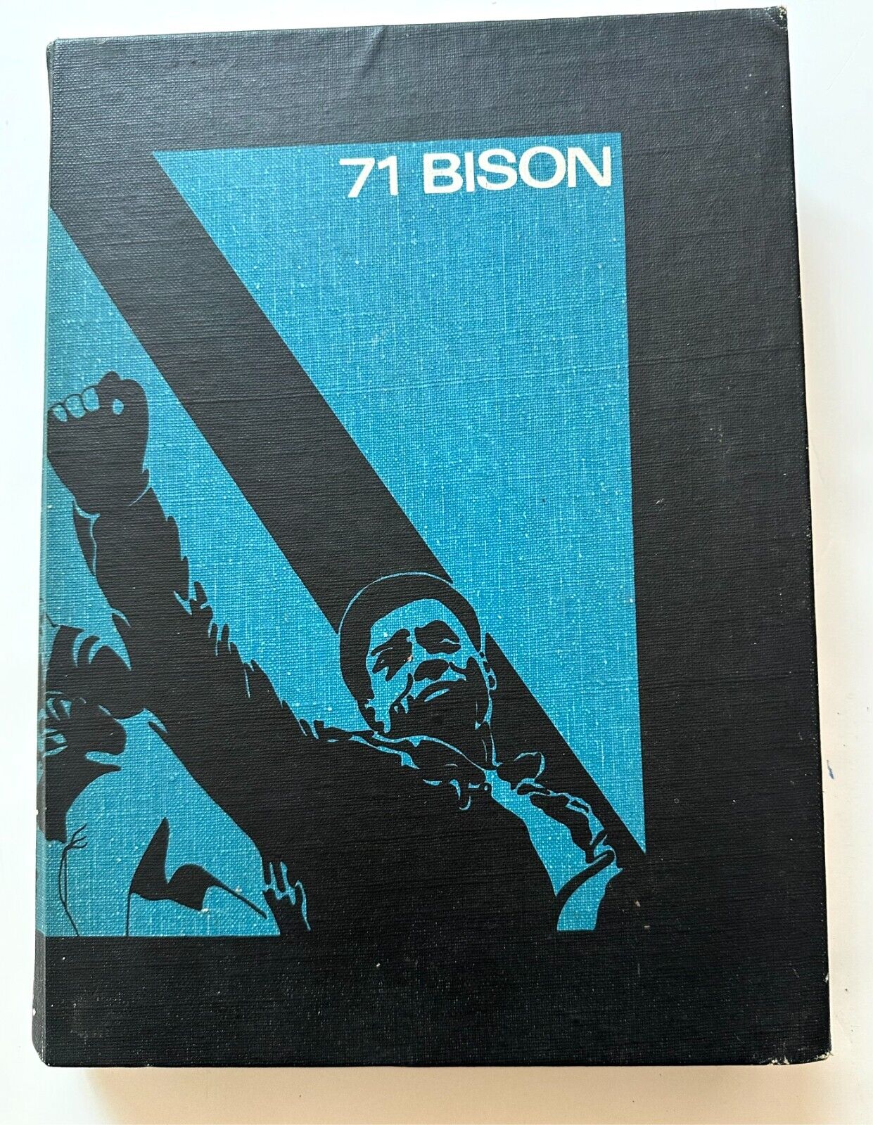 1971 DC HOWARD UNIVERSITY BISON YEARBOOK w/ Commencement Booklets