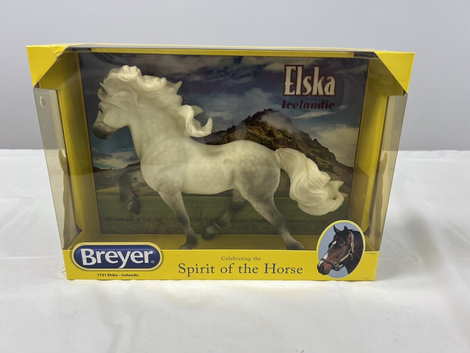 2015 Ella Brick & Mortar Islandic Breyer Horse New In Box