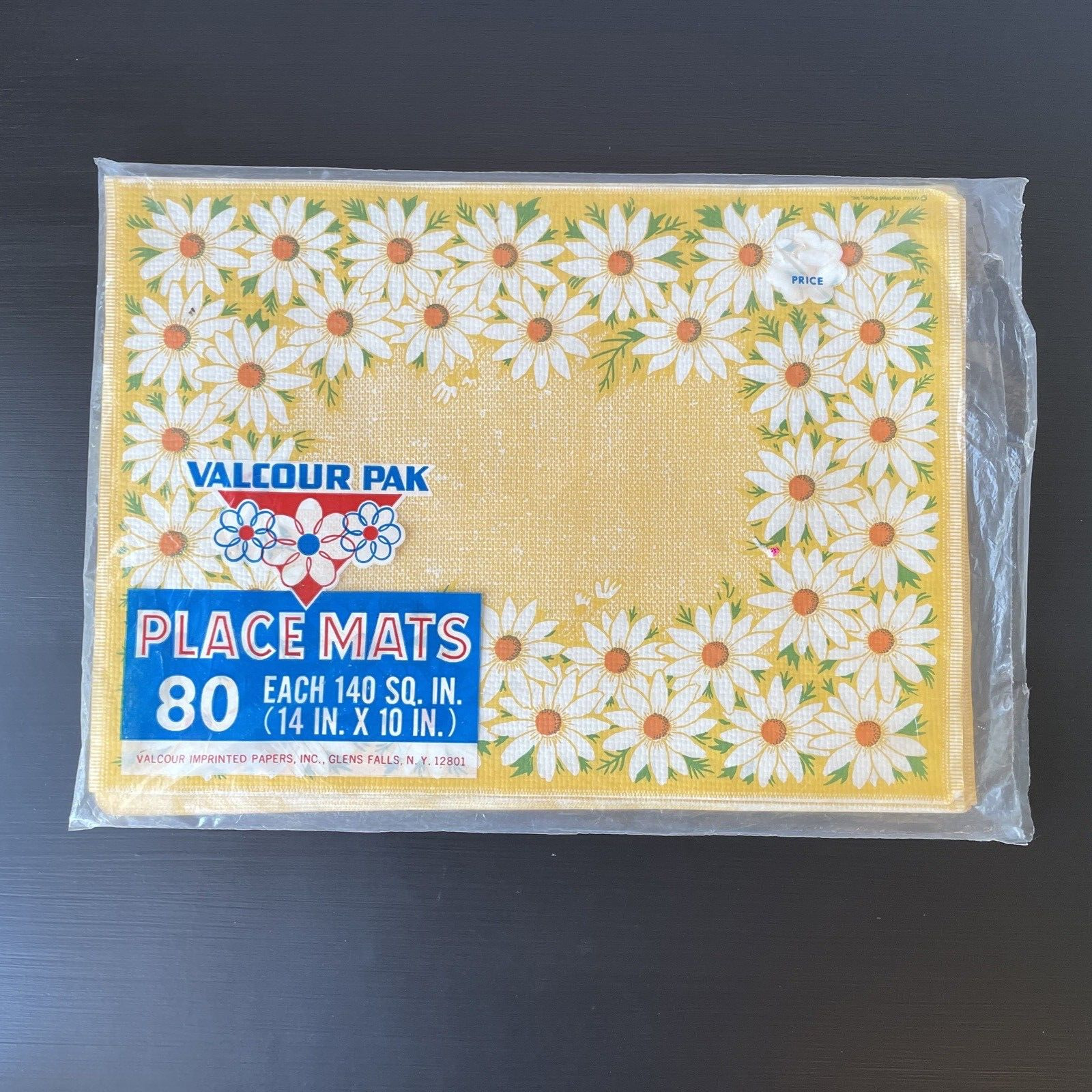 Vintage Daisies Pattern Paper Place Mats Valcour Pak Yellow White Daisy Floral