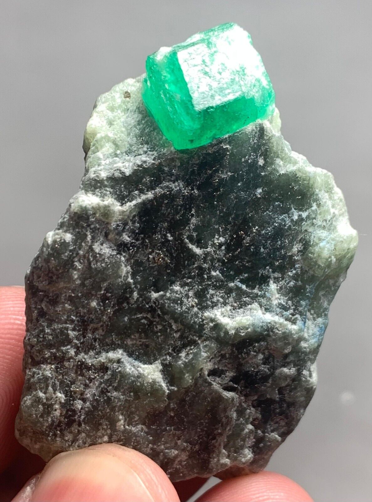 121 Carat Stunning Double Terminated Emerald Crystal Speciman from Swat pakistan