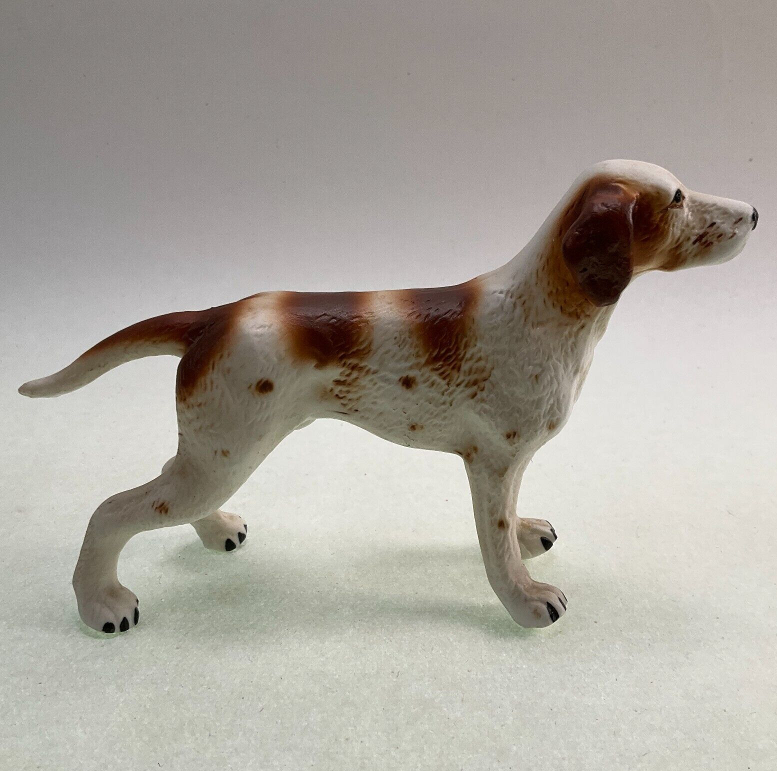 English Pointer Dog Figurine Hand Painted Detailed Porcelain - Vintage