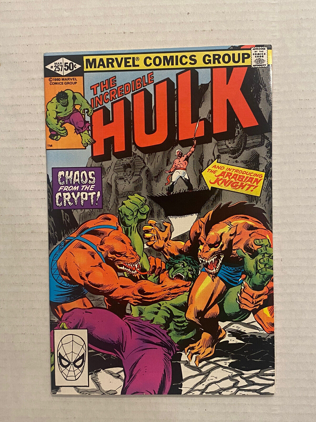 Incredible Hulk # 257 - 1st full Arabian Knight & War Wagon 1981