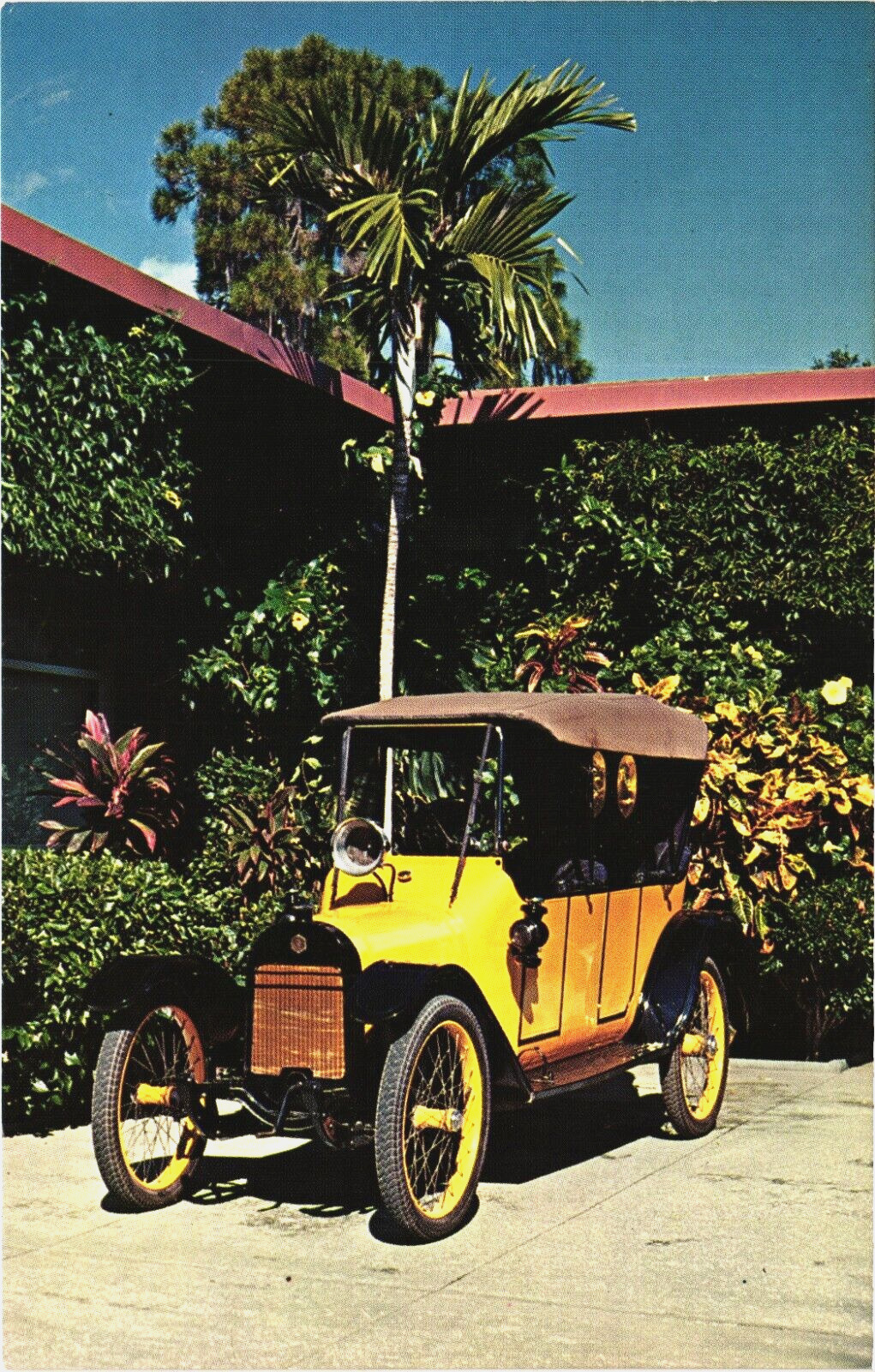 1914 - WOODS-MOBILETTE --- Old Cars / Antique Automobiles Postcard
