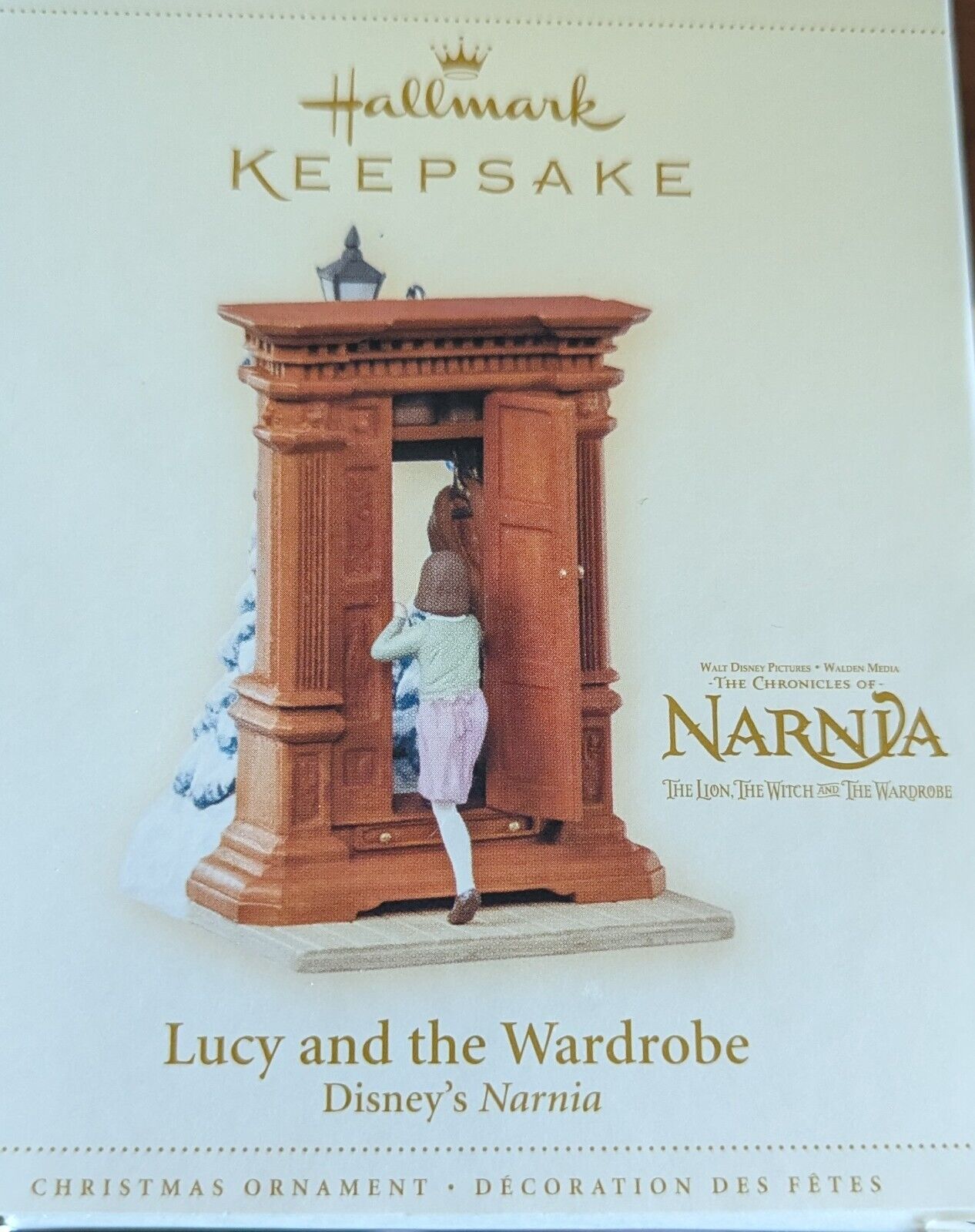 Hallmark Disney Keepsake Ornament 2006 narnia Lucy and the Wardrobe  