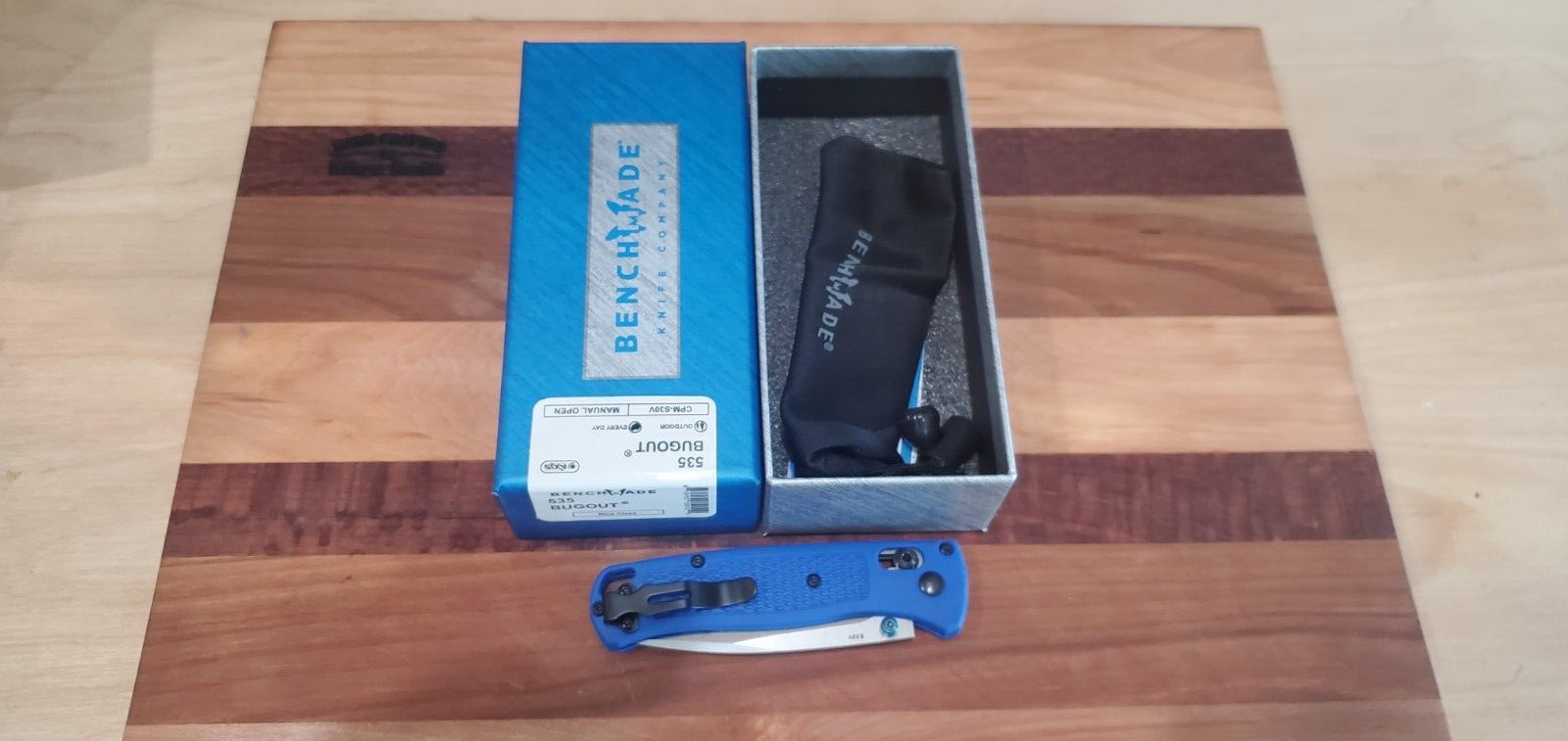 Benchmade 535 bugout Blue CPM-S30V