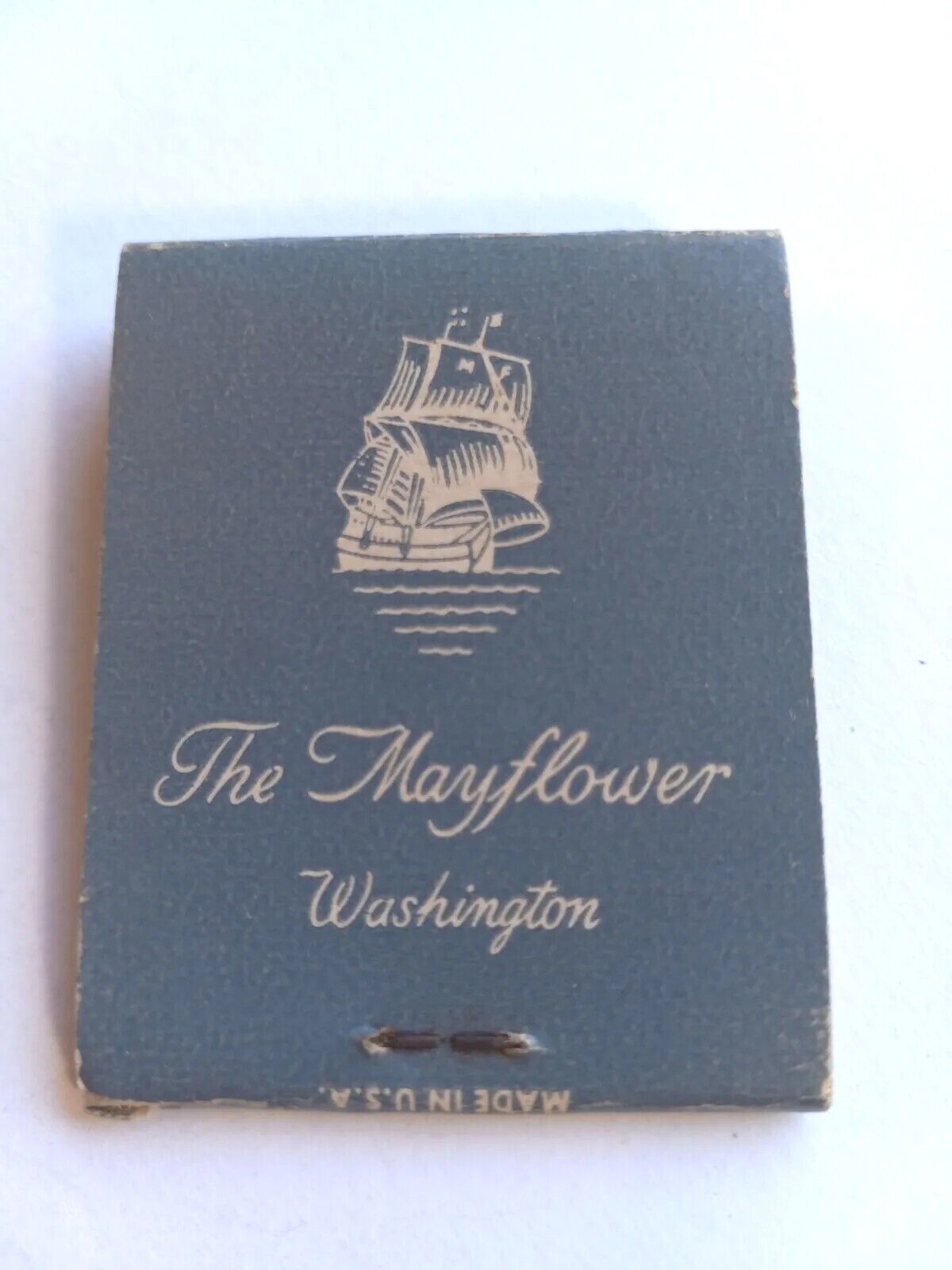 The Mayflower Washington Town & Country   Matchbook 