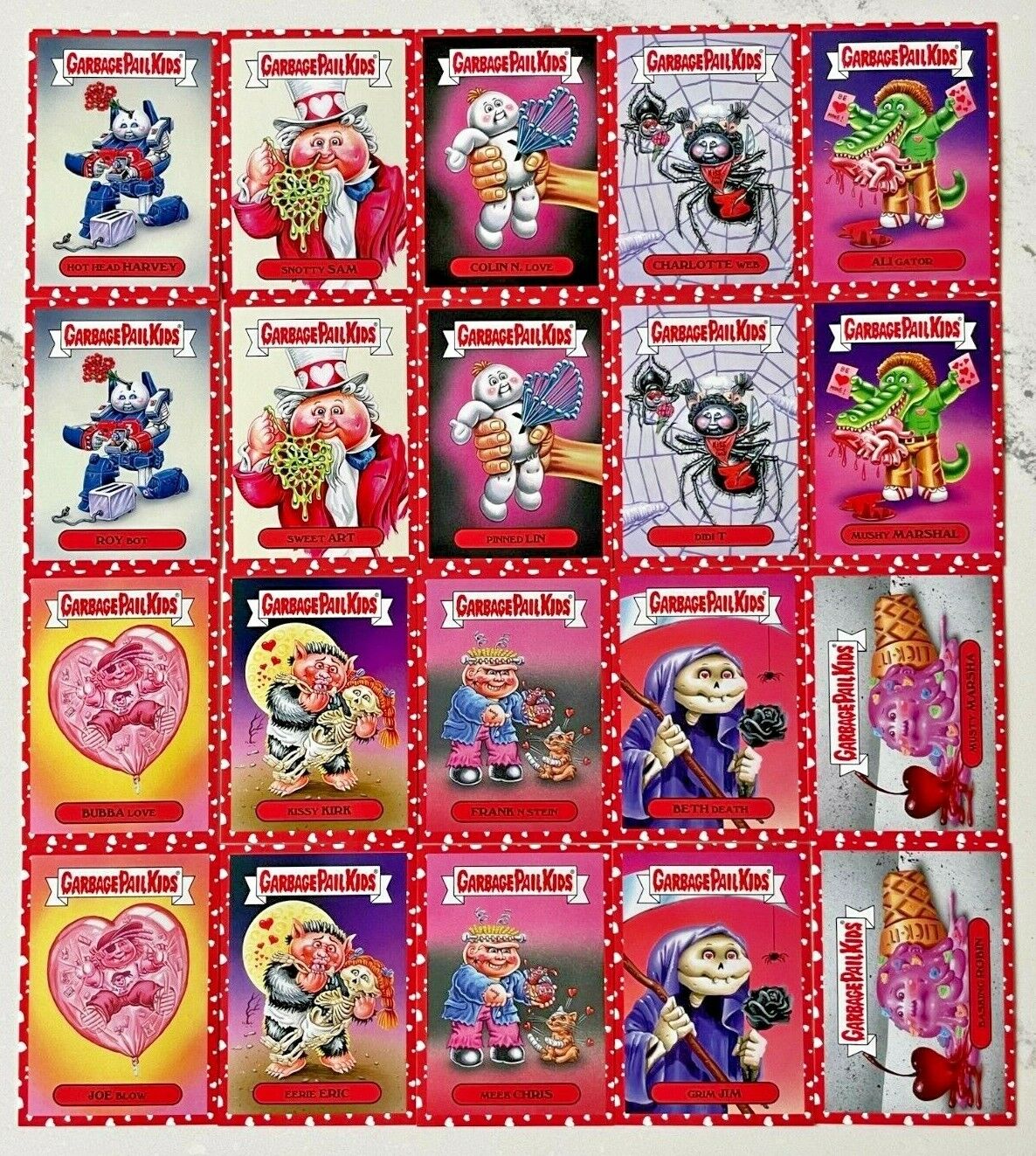 2022 Topps Garbage Pail Kids DISGUSTING DATING 20-Card RED HEART PARALLEL SET
