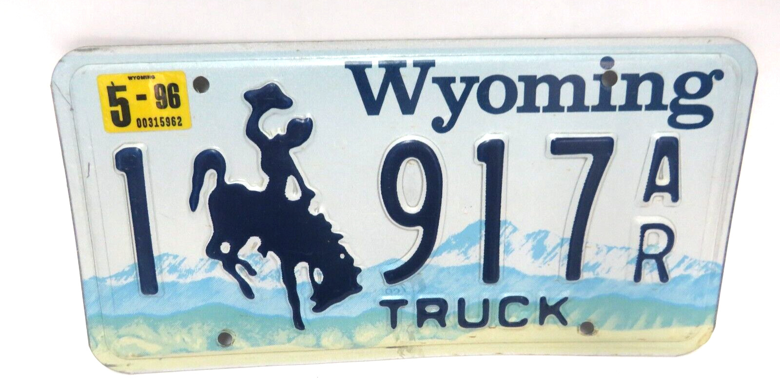 Wyoming Truck License Plate Natrona County #917 AR With Yellow 5-96 Tab
