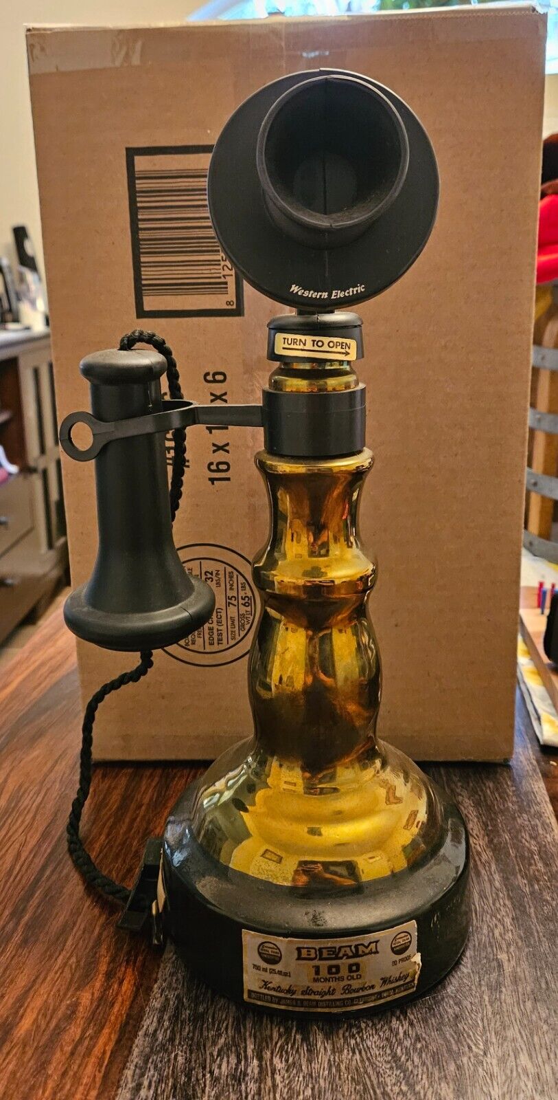 Jim Beam 1978 Antique Telephone 1897 Collector’s Bottle Decanter