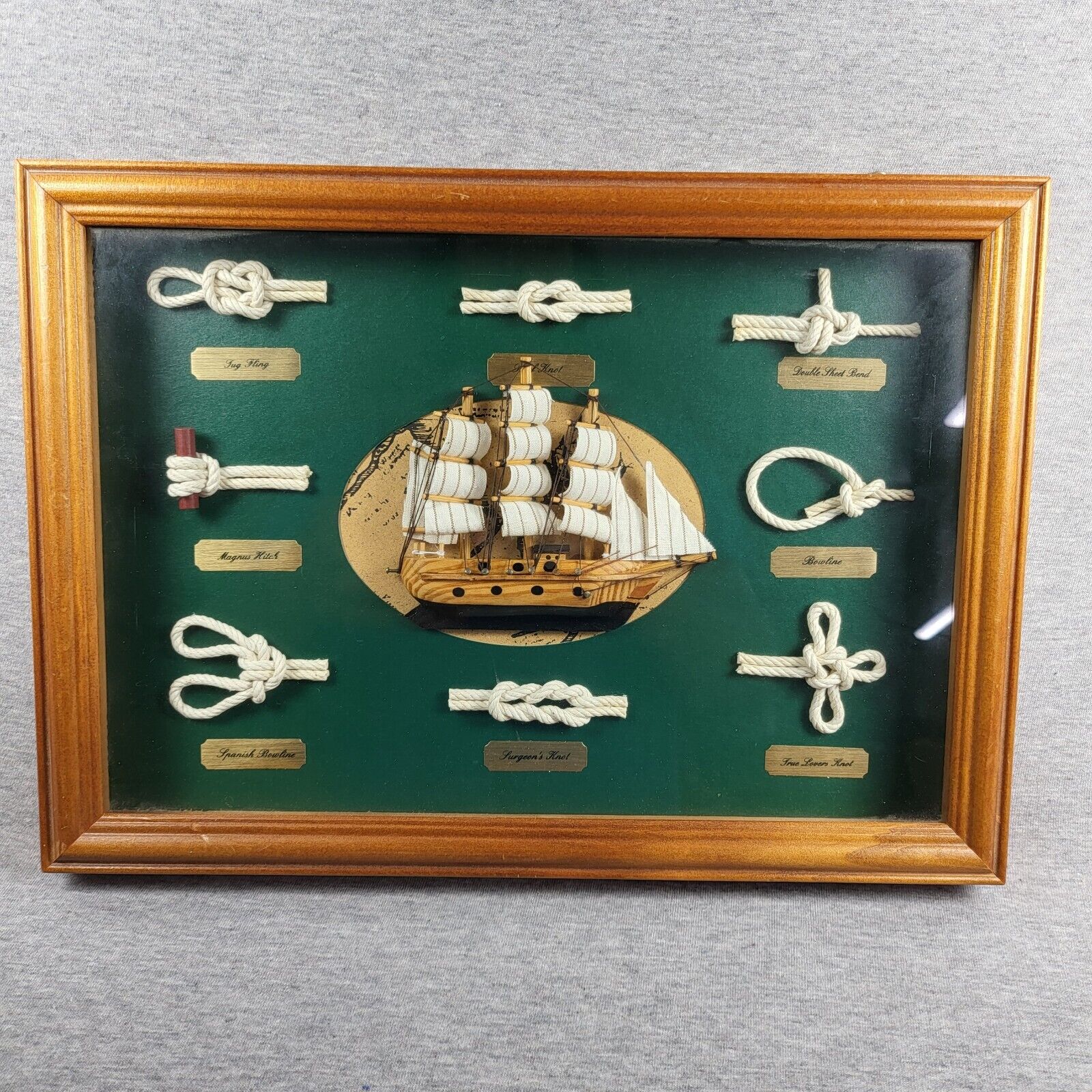 Vintage Sailor\'s Nautical Knot & Clipper Ship Display Picture Case
