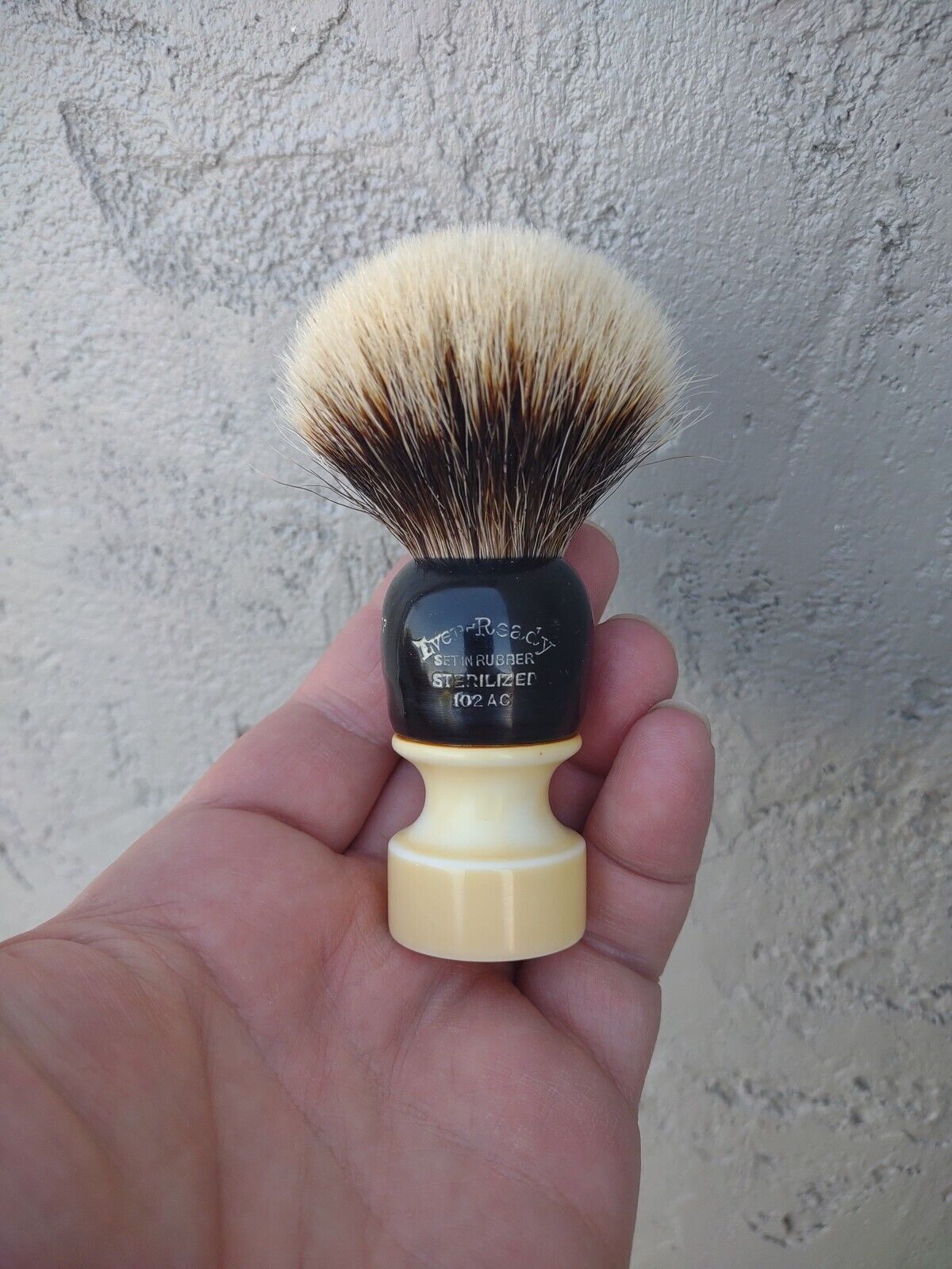 Vintage Ever Ready Shave Brush With A New 20mm Two Band Badger Knot
