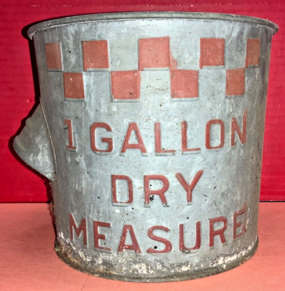 VTG Advertising Bucket “Feed Purina Right” 1 Gallon Dry Measure AS IS NO HANDLE