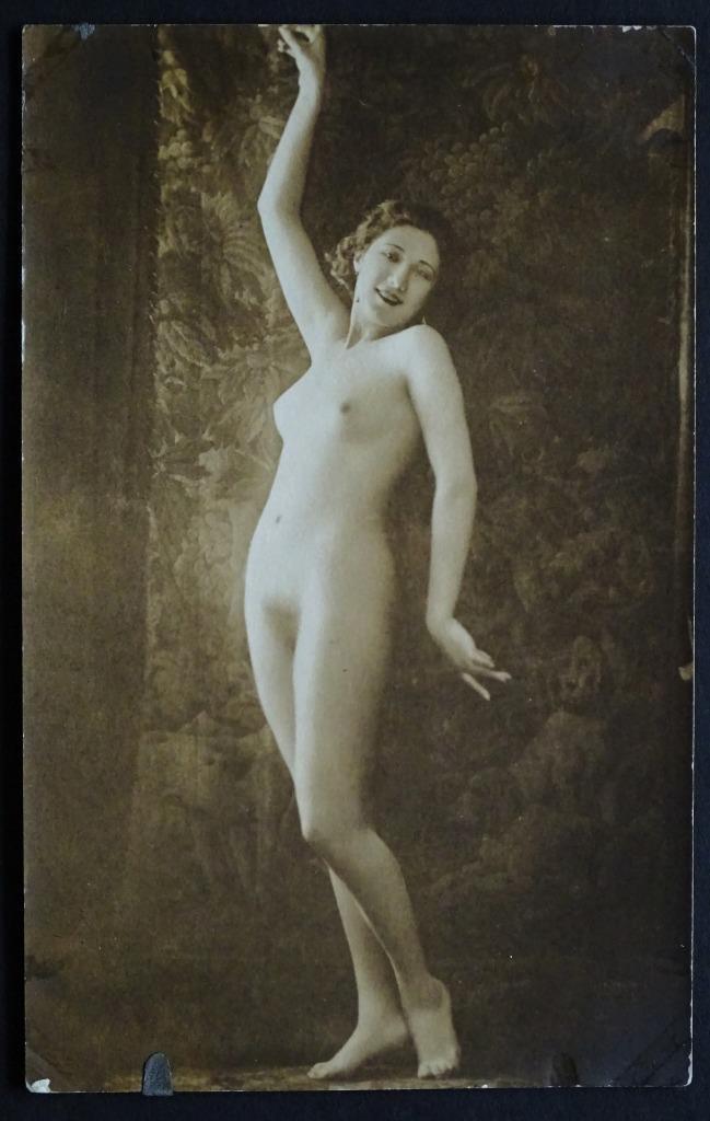 Vintage Elegant Full Nude Risque Real Photo Post Card 1-29