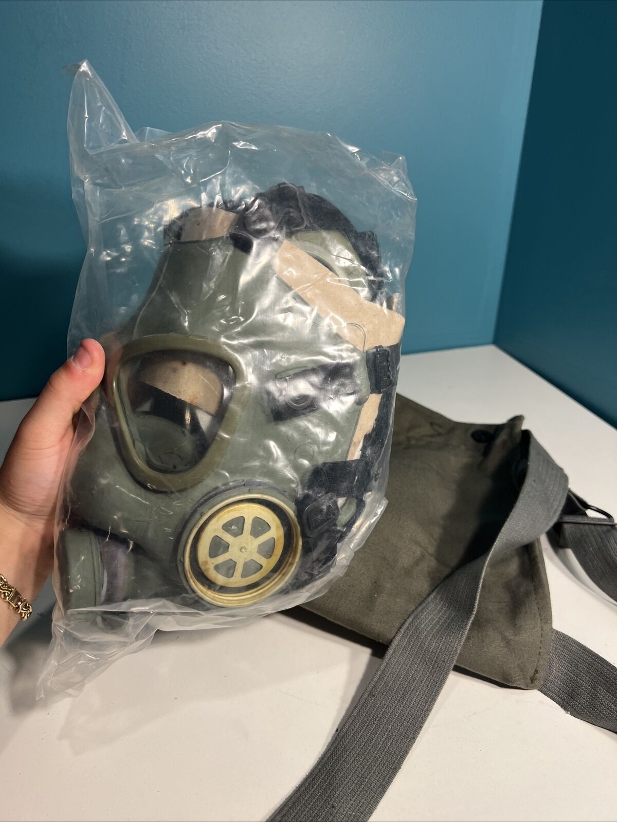 Yugoslavian M1 NBC Protective Gas Mask Full Face with 60mm Filter + bag FULL KIT