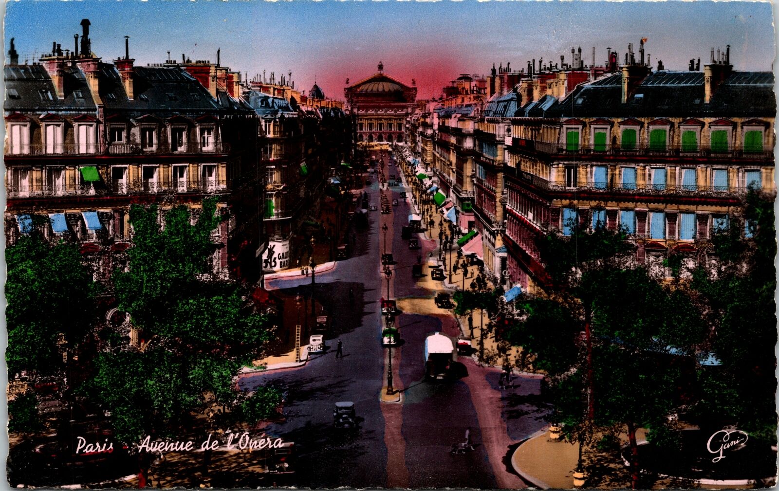 VINTAGE POSTCARD PARIS AVENUE DE L\'OPERA STREET SCENE c. 1925-1930