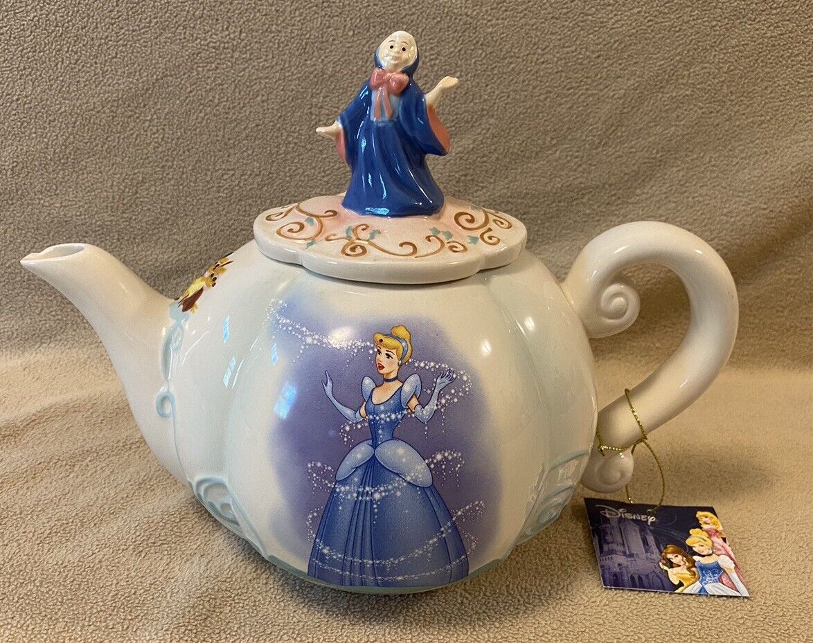 Disney Princess Cinderella\'s Carriage Teapot Westland Giftware