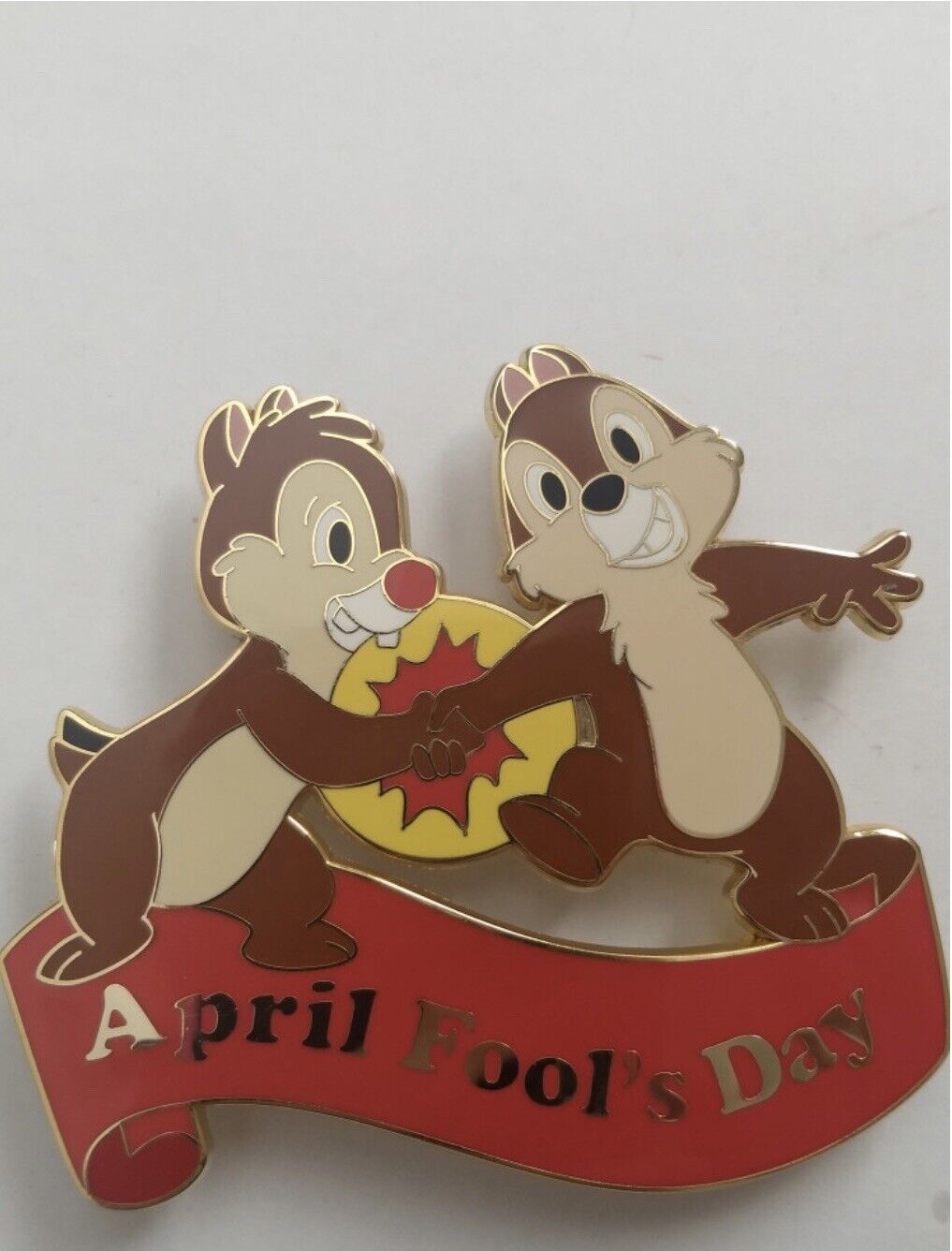 LE 100 JUMBO Disney Pin April Fools Day  Chip An Dale Buzzer SEALED 2009