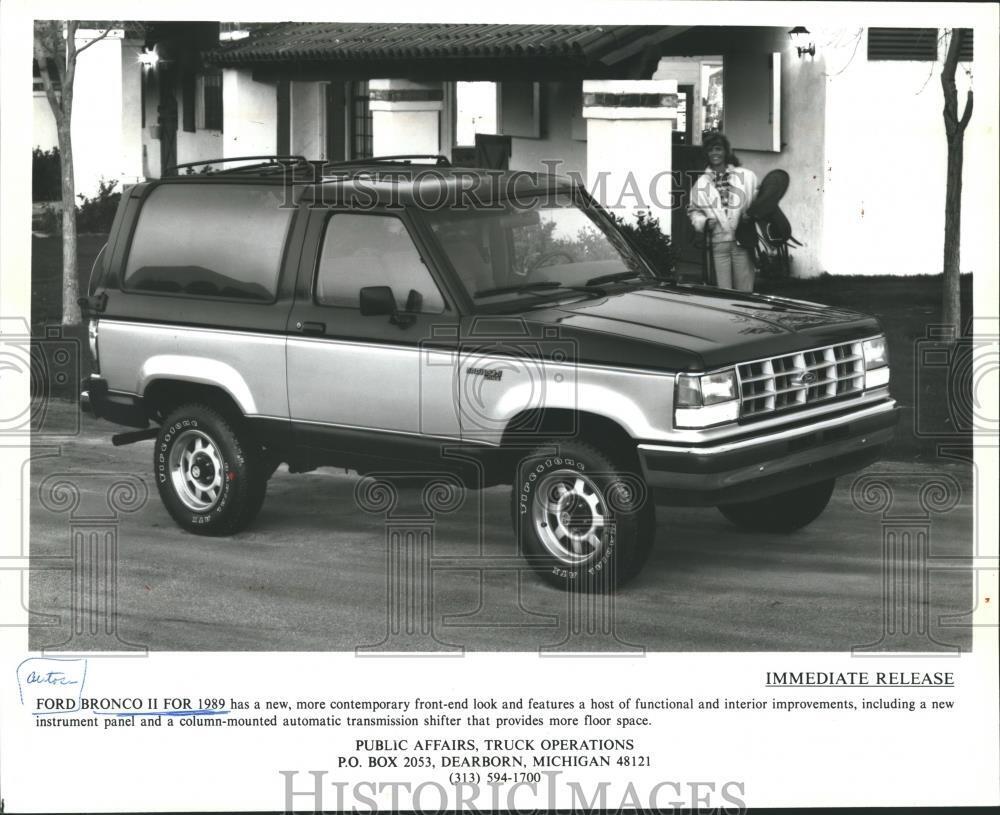1989 Press Photo Ford Bronco II for 1989 has a new, more contemporary look