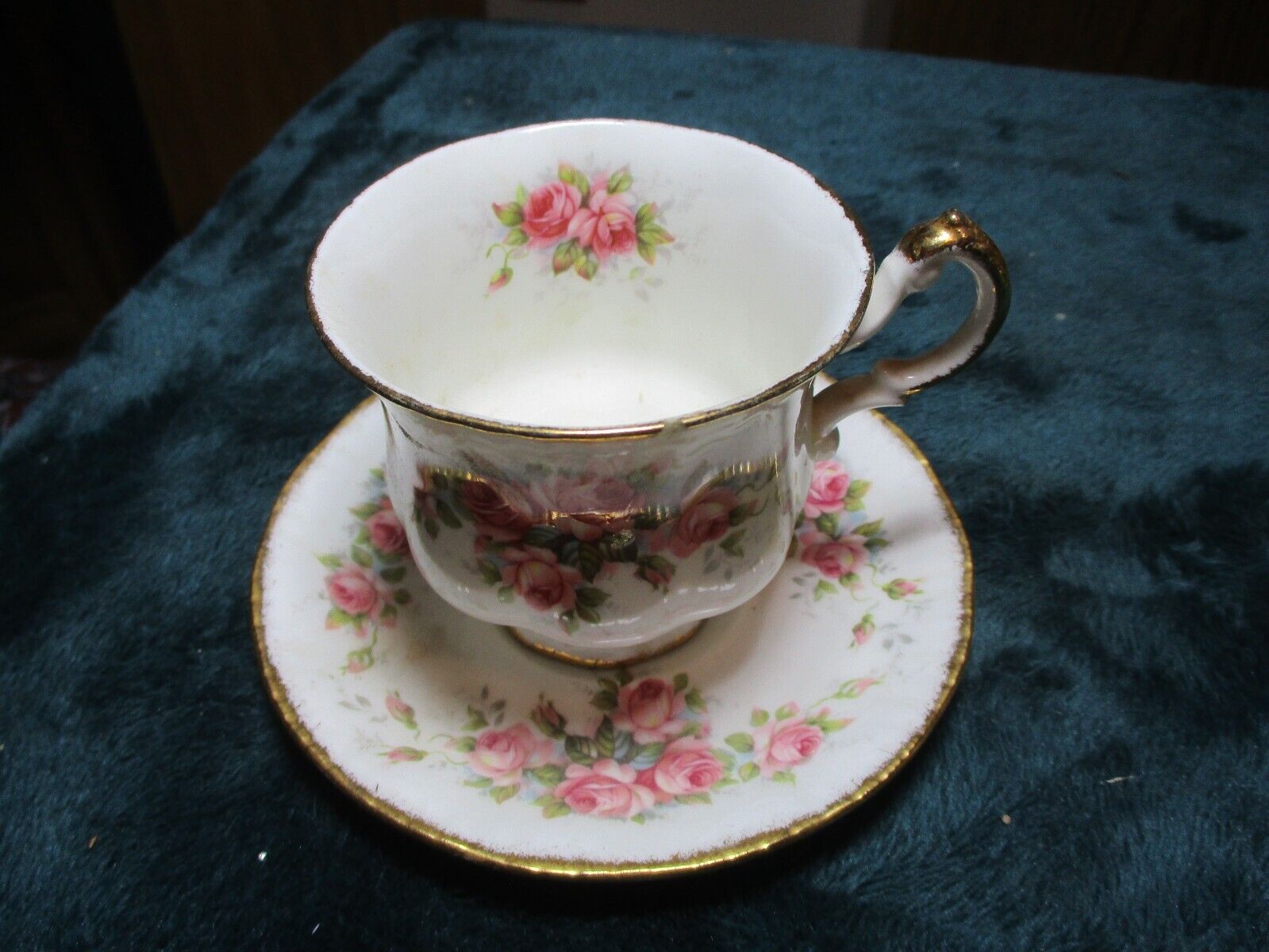 Vintage PARAGON ENGLAND China Teacup & Saucer Elizabeth Rose 3\
