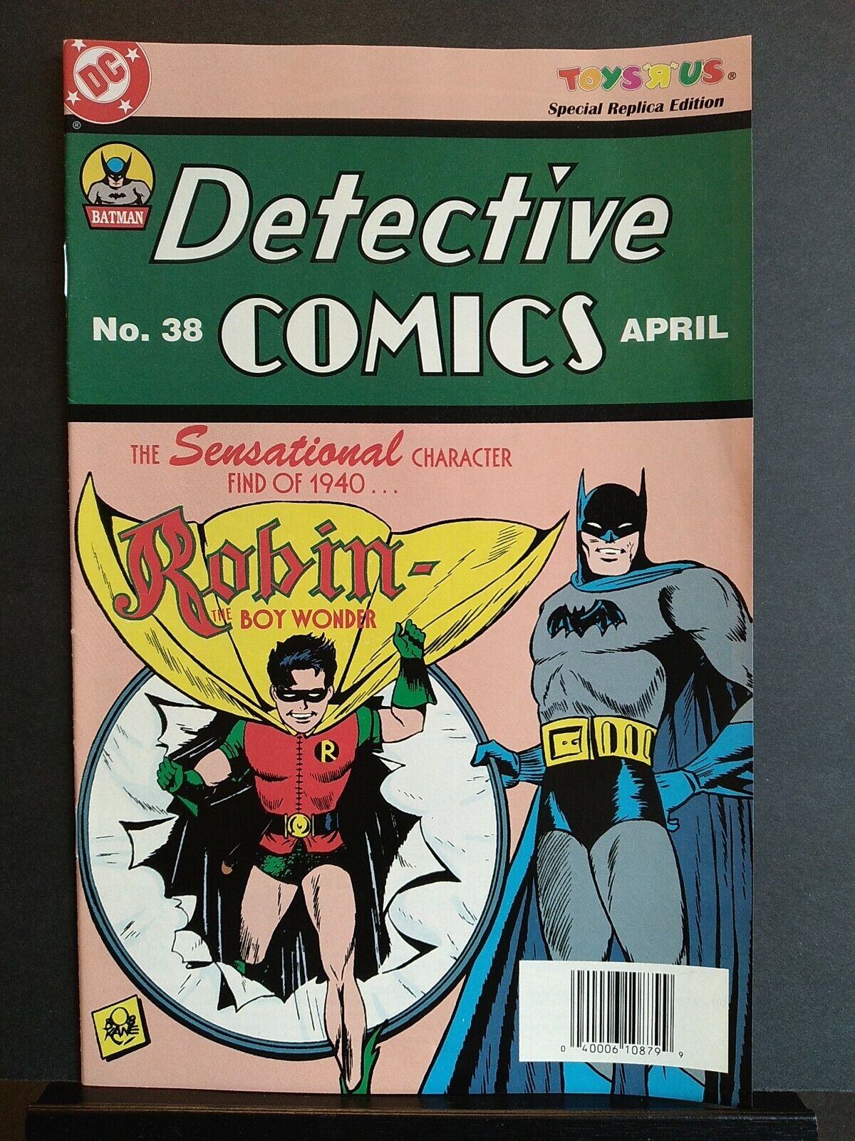 DETECTIVE COMICS #38 NM- 9.2, Toys \'R\' Us reprint, 1st Robin, DC Comics 1997