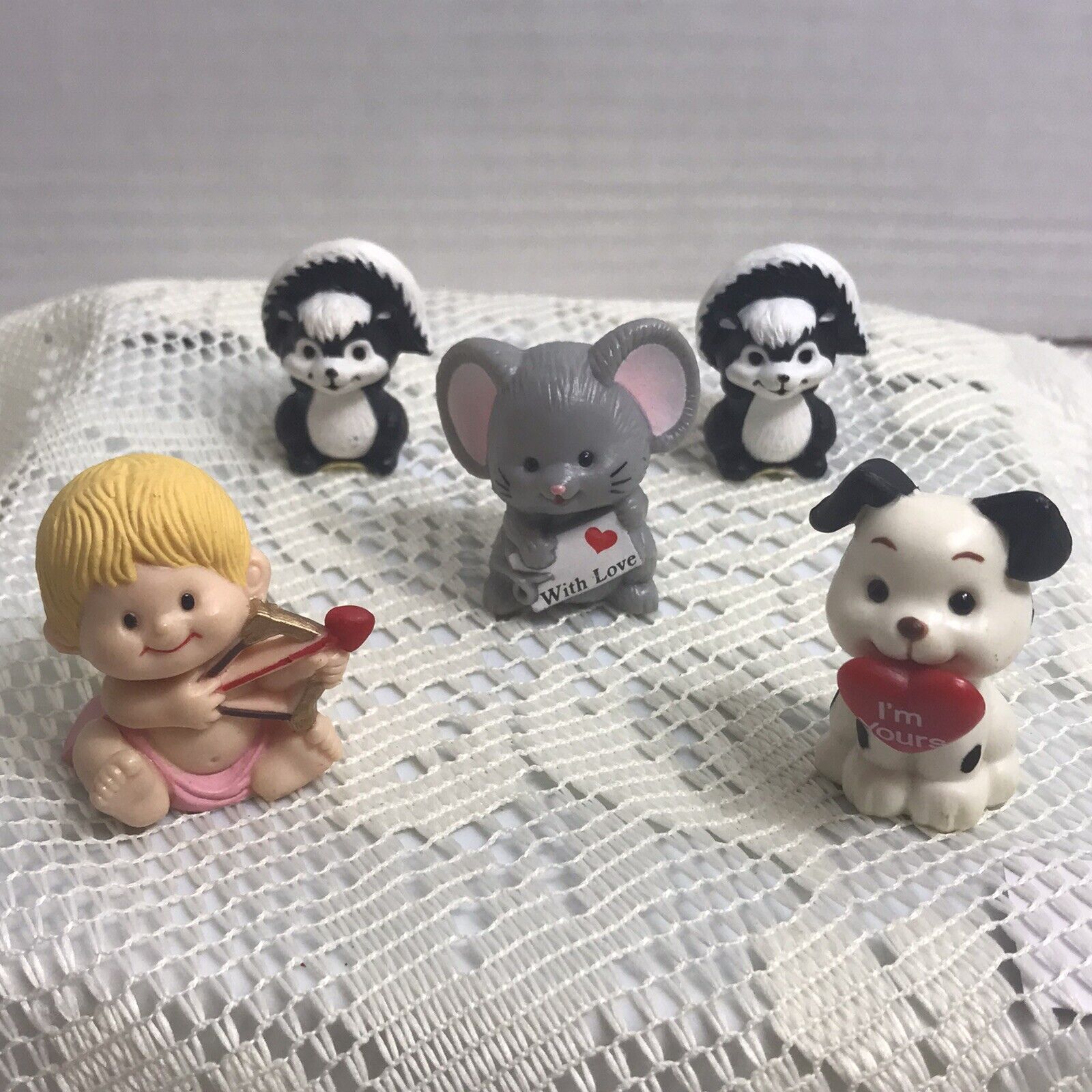 Vintage Hallmark Merry Miniature Valentines Lot 1980s Cupid Mouse Puppy Skunk