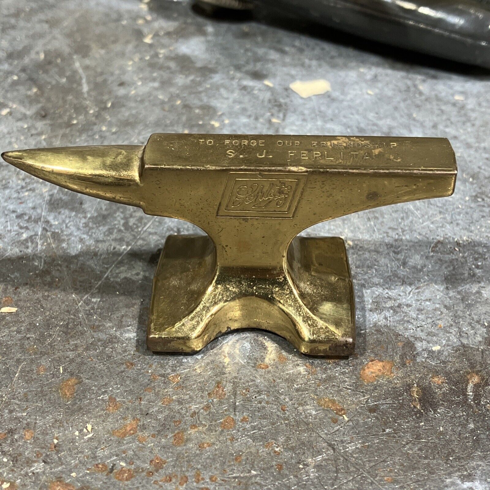 Schlitz Beer Anvil Gold Brass Rare Paperweight “To Forge Our Friendship”