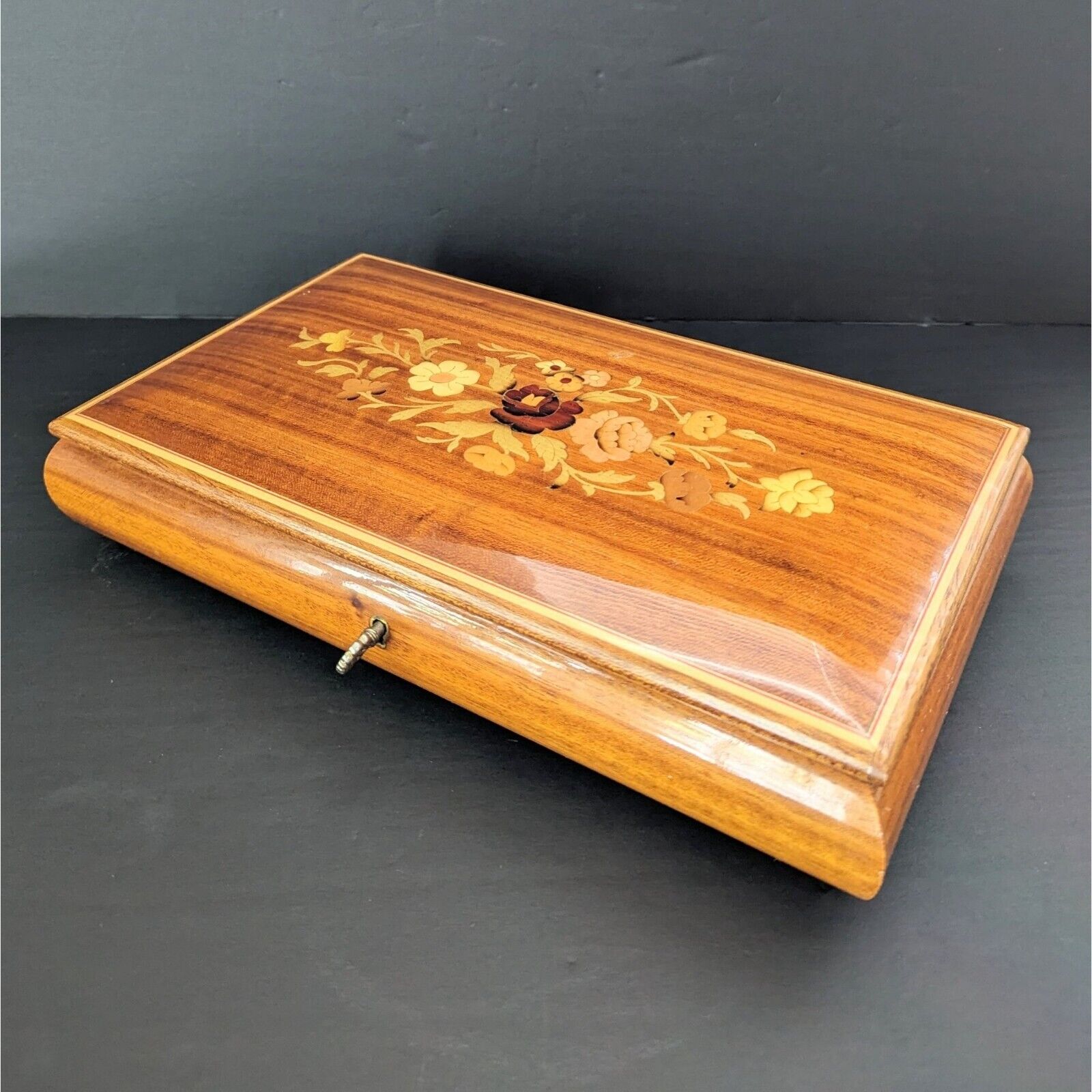 Vtg Italian Wood Inlay Marquetry Jewelry Box with Key 13\