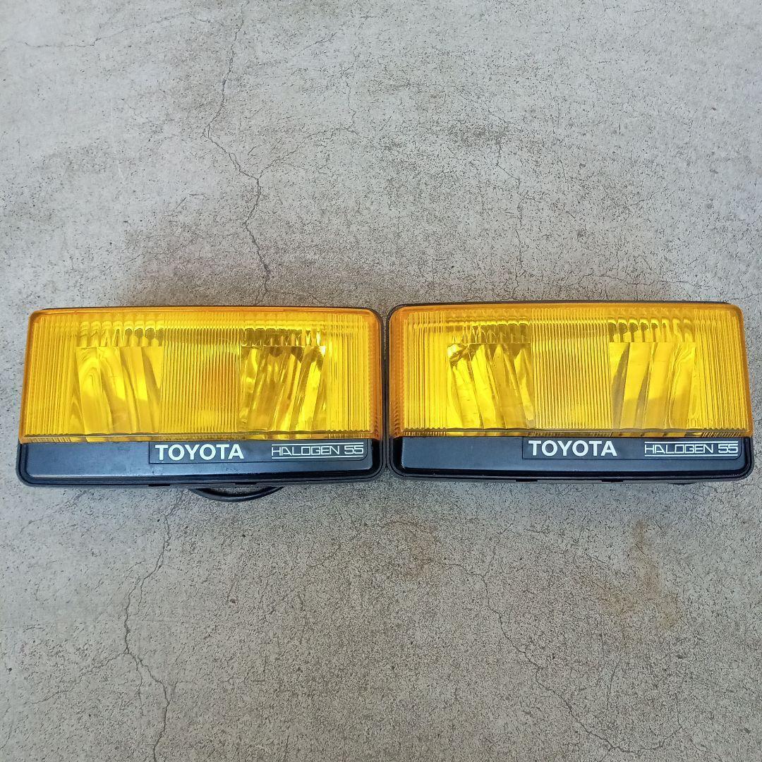 TOYOTA [HALOGEN55] Hard to obtain old car Toyota fog lamp yellow