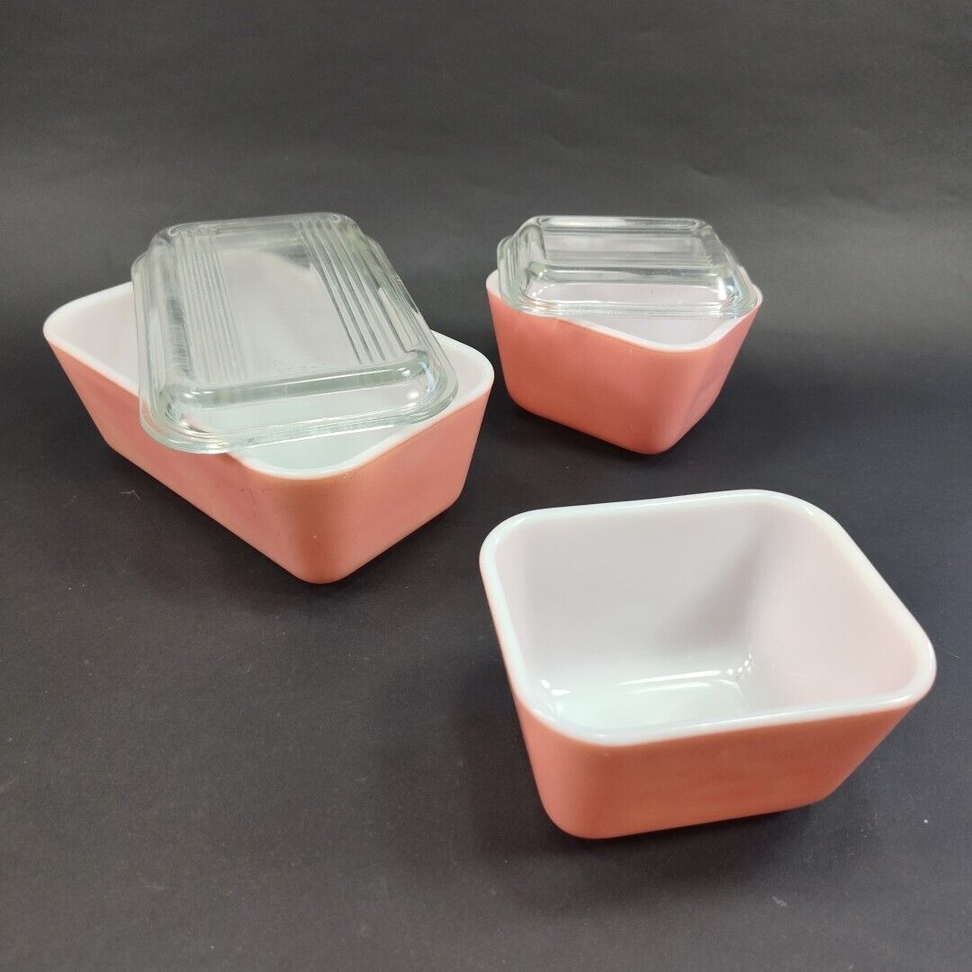 Pyrex bubble gum pink refrigerator dishes 4 pc 501 & 502 w lids vintage 50\'s