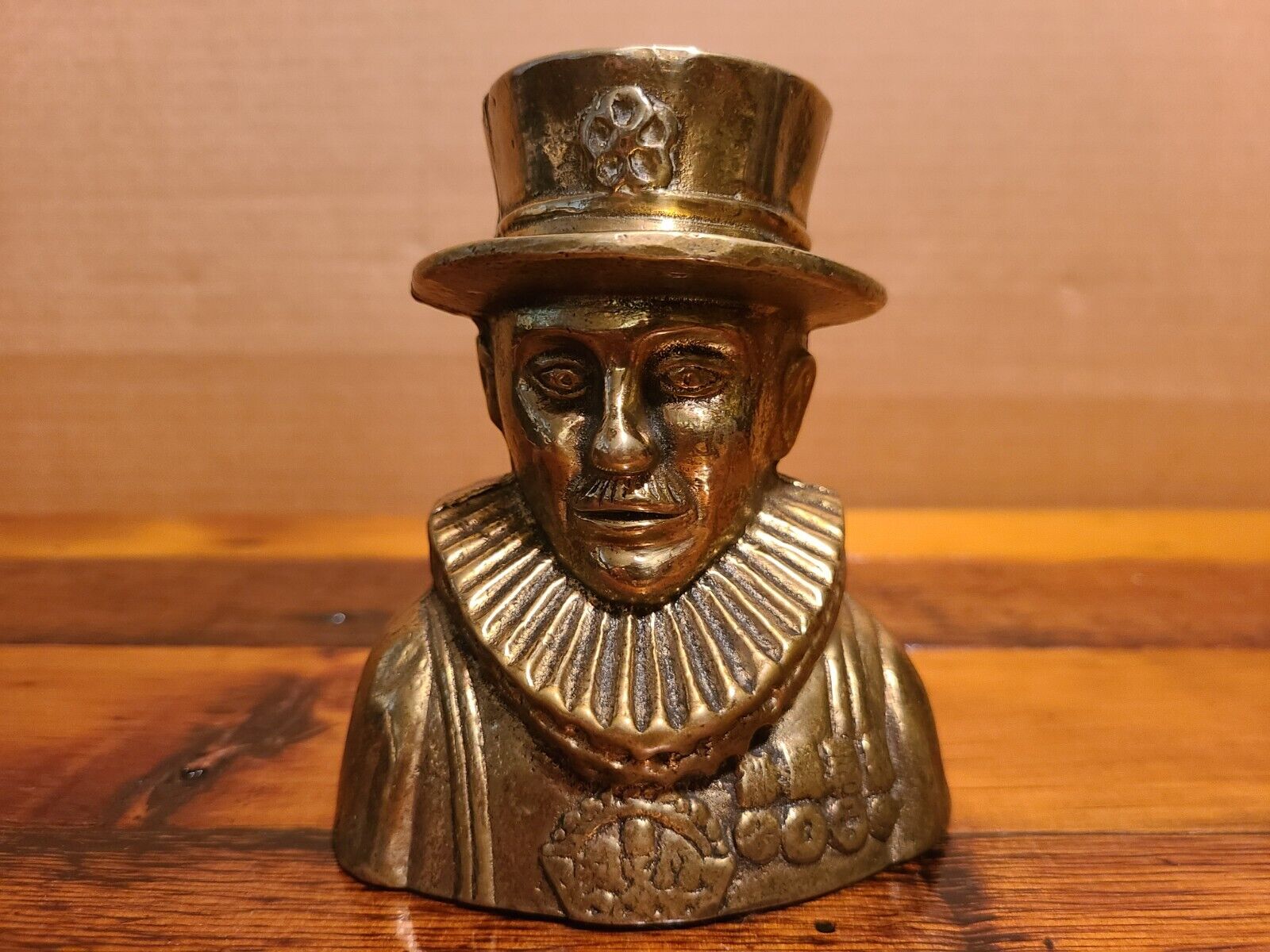 Vintage Brass Beefeater Yeoman Coin Bank - England - Solid Brass