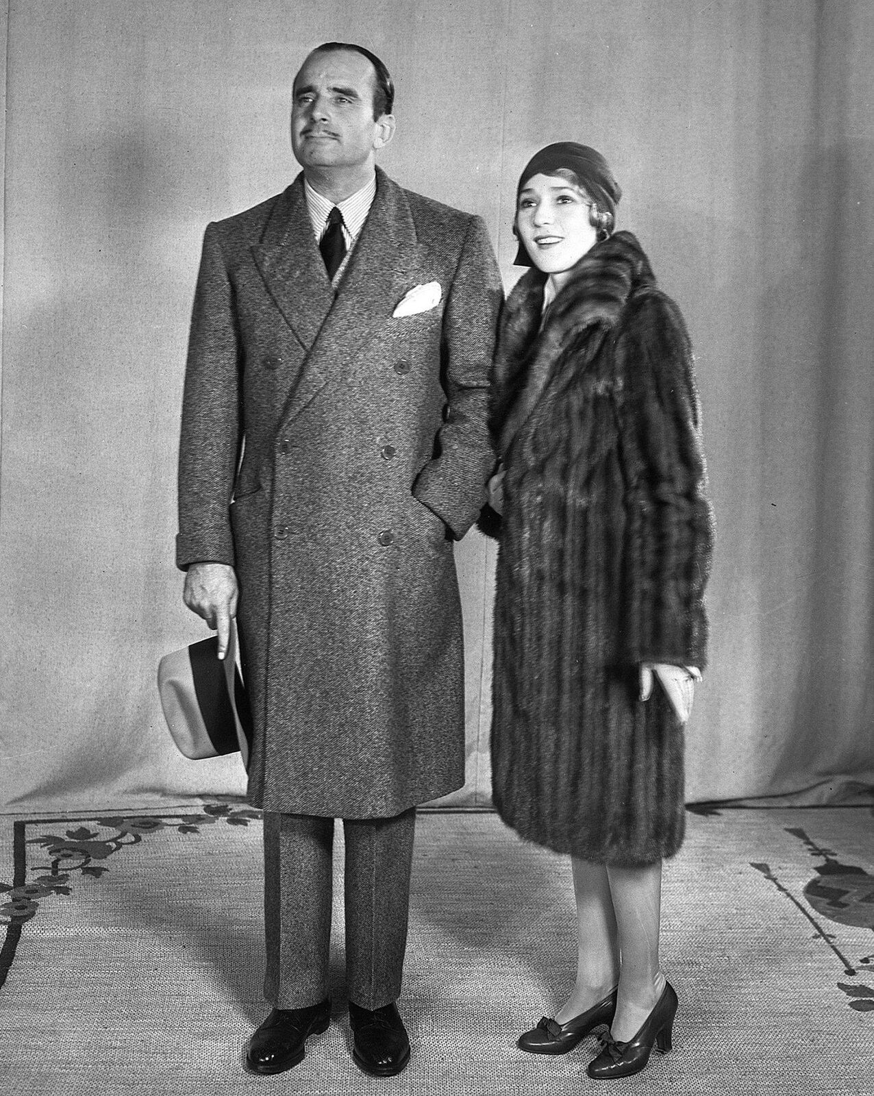 1928 MARY PICKFORD & DOUGLAS FAIRBANKS Studio Photo  (182-Z )