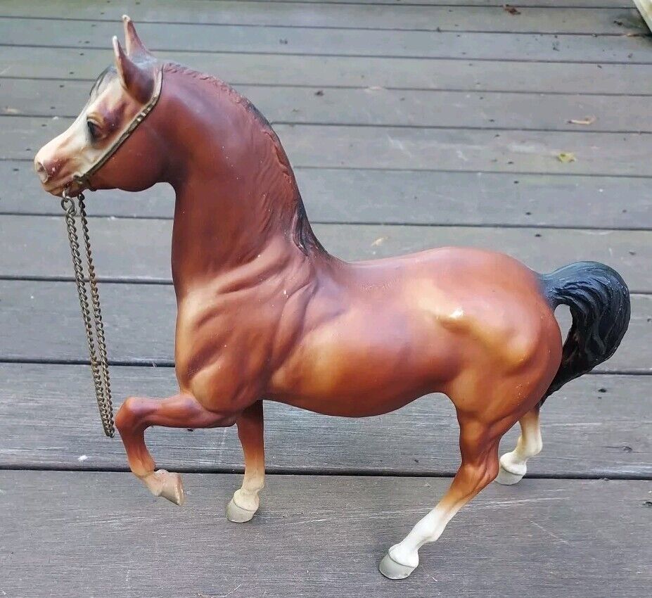 Vintage Breyer Horse Traditional Chestnut Arabian With Chain Bridle 