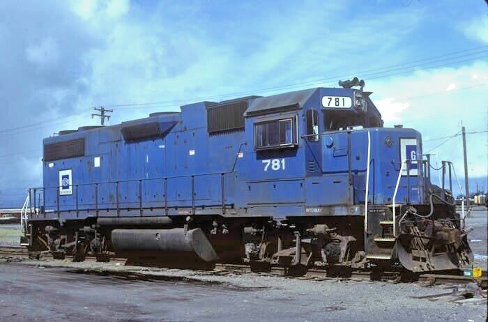 EMD 781 @ VANCOUVER, WA_APRIL 1991__ORIGINAL TRAIN SLIDE