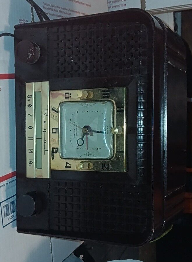 1953/1954 Regal Clock Radio