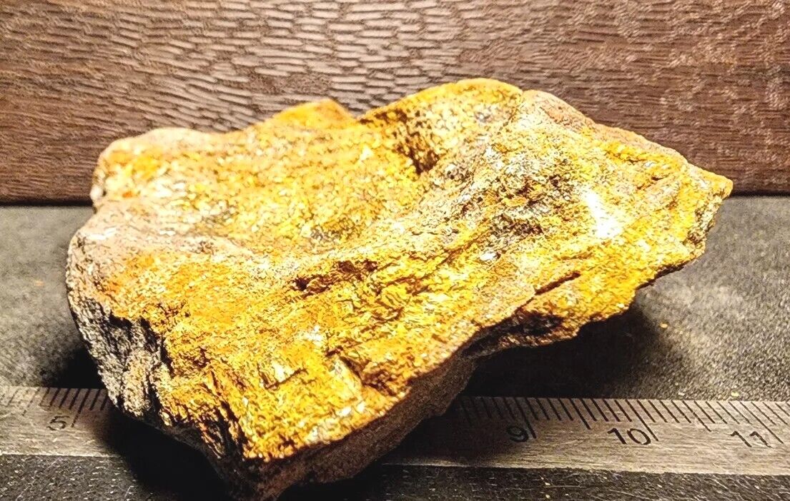 Gold Ore Sample 124.1g Visible Gold 244g/t - 1211 Very Nice Sample