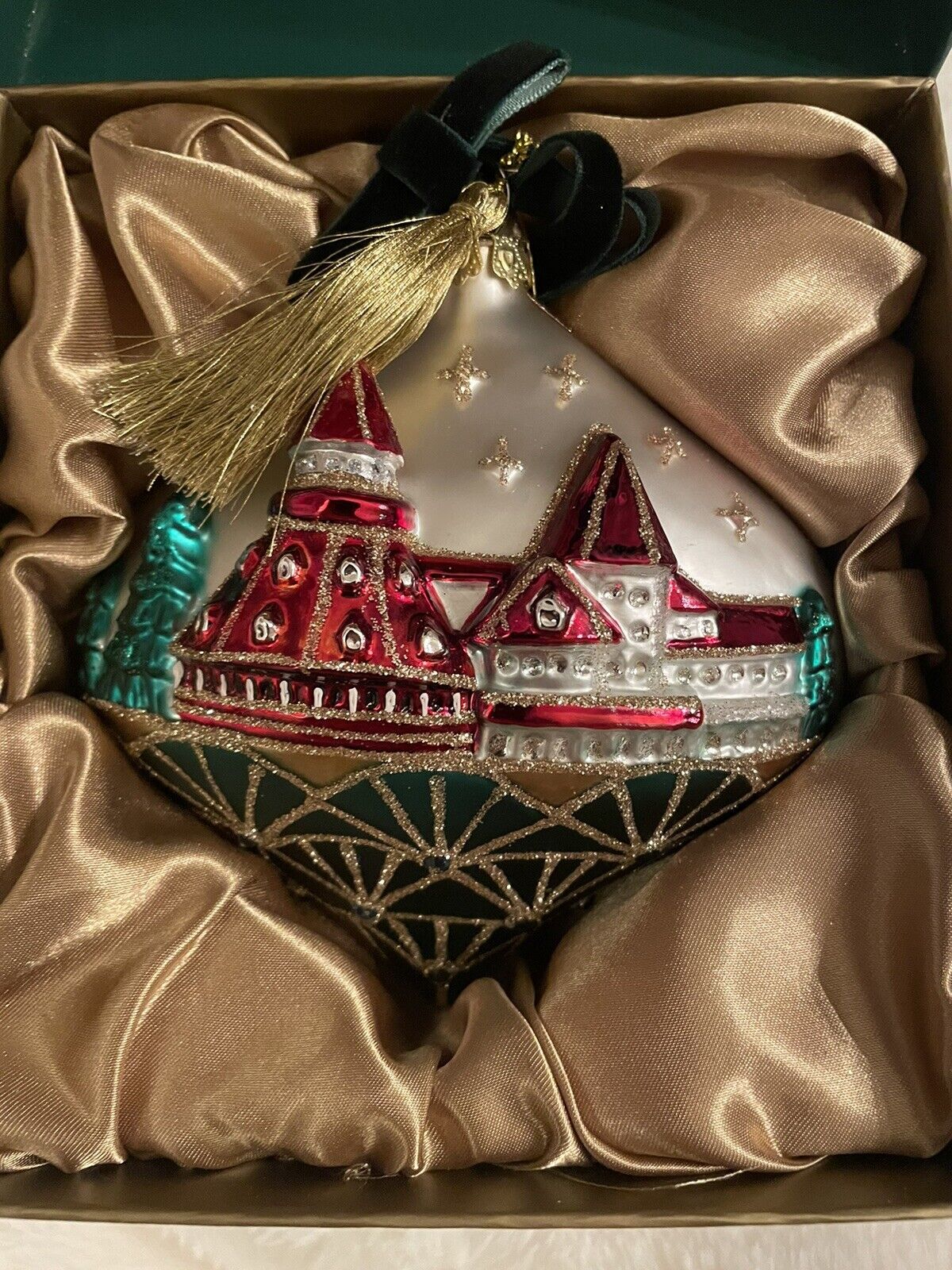 Hotel Del Coronado 2023 Glass Ornament Annual Christmas Elegant & Large