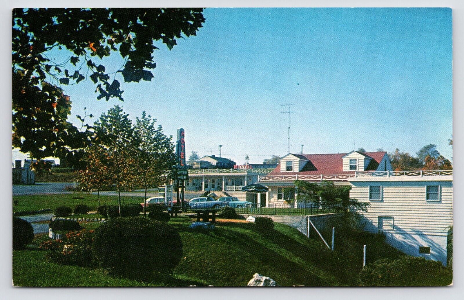 c1950s Water View Motel Exterior Antietam Creek Haggerstown Maryland MD Postcard