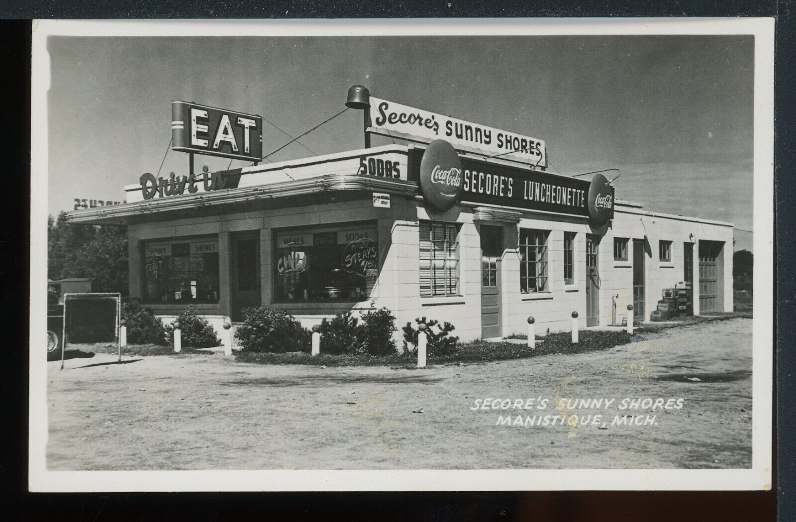 1953 RPPC Secore\'s Sunny Shores Restaurant Manistique MI Vintage Postcard RS