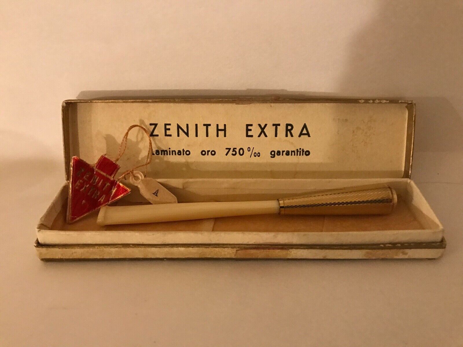 Rare Antique Zenith 18k Yellow Gold 750 Cigarette Holder W/Box Collectable