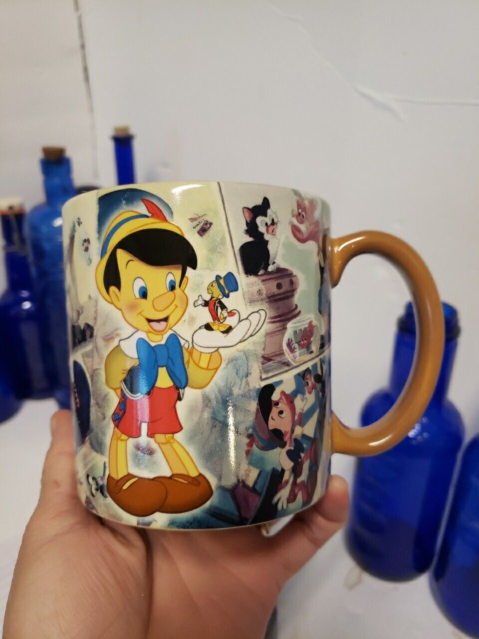 VTG WDW DISNEY STORE PINOCCHIO GEPPETTO JIMINY COFFEE CUP MUG PICTURE Art MINT