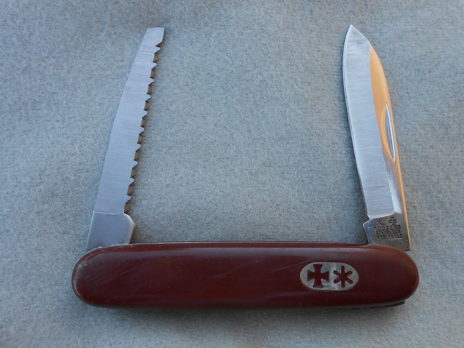 OLD VINTAGE RODGERS SHEFFIELD ENGLAND RED SCOUT SAW KNIFE STAINLESS