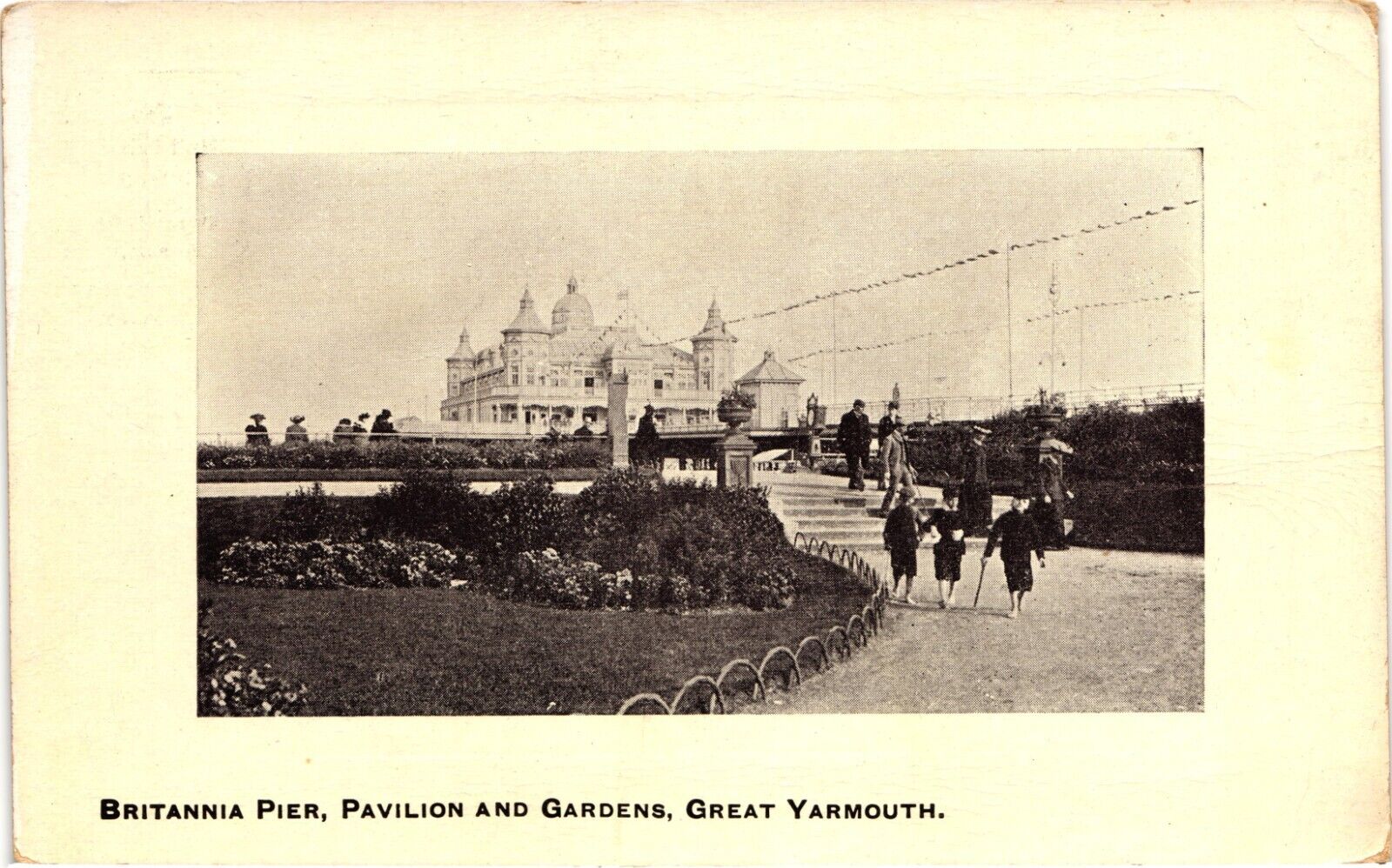 Real Photo RPPC Postcard Britannia Pier & Gardens Great Yarmouth England Divided